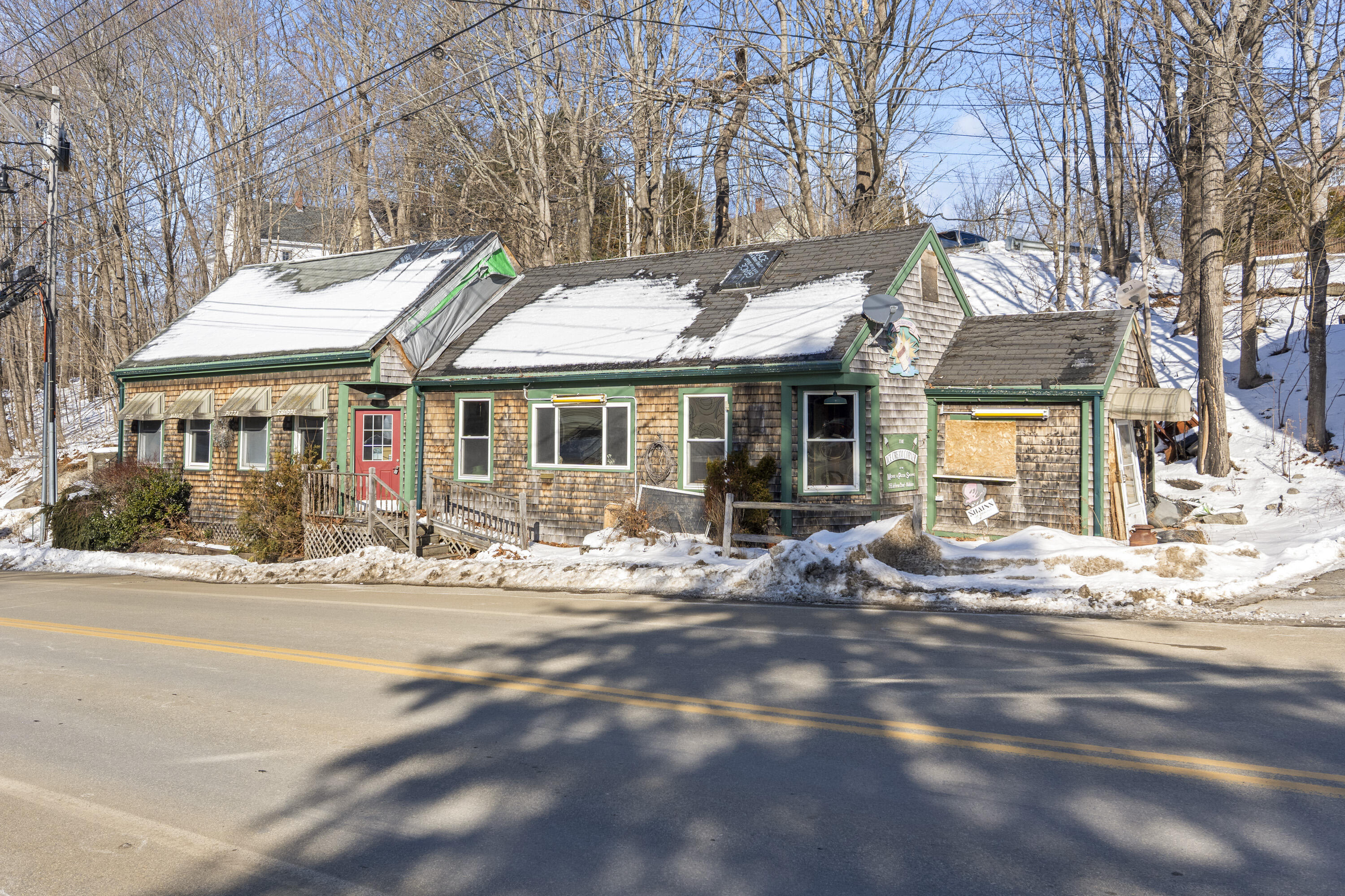 258 Jefferson Street Property Photo 5