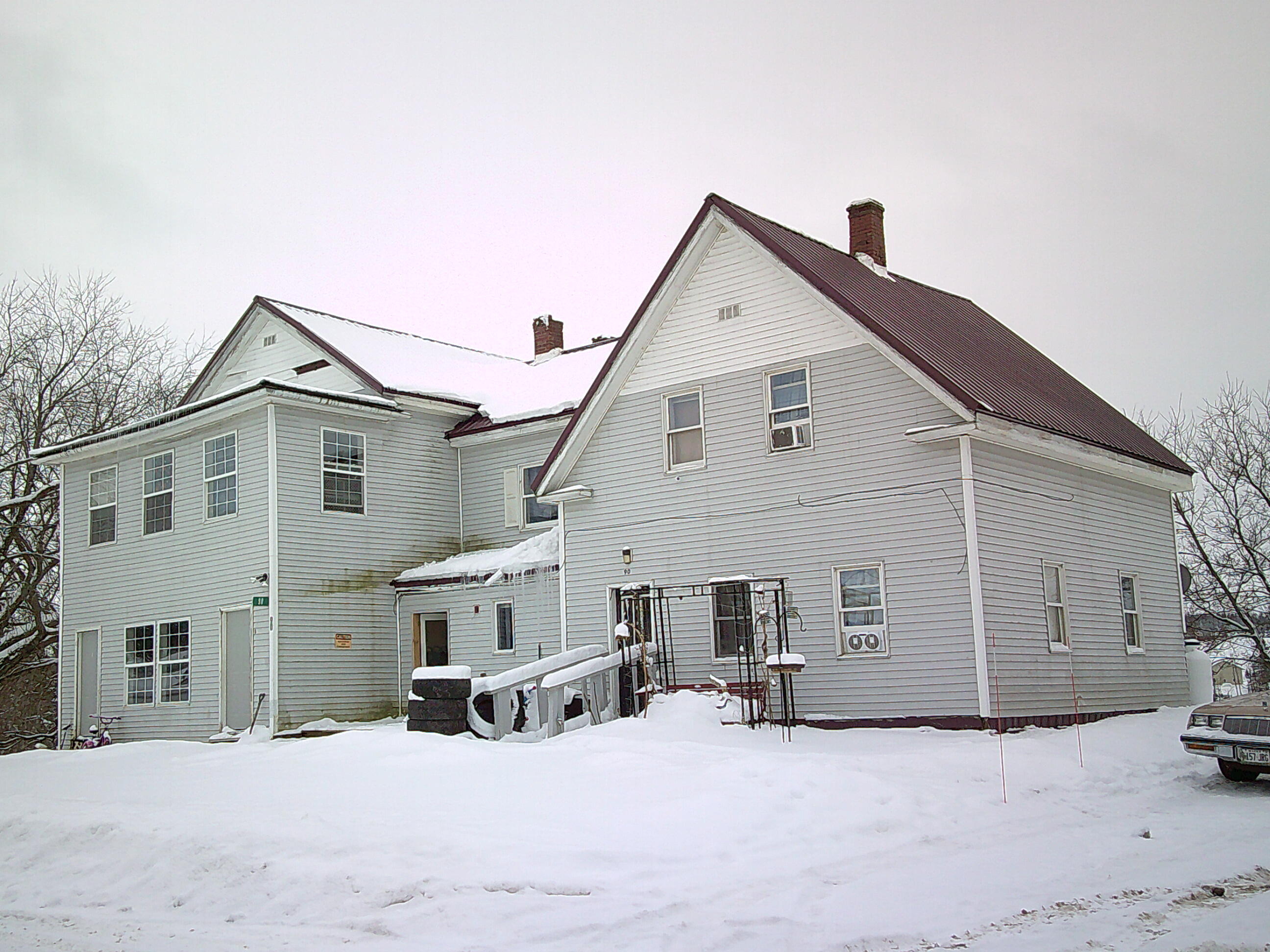 90 Pondview Street