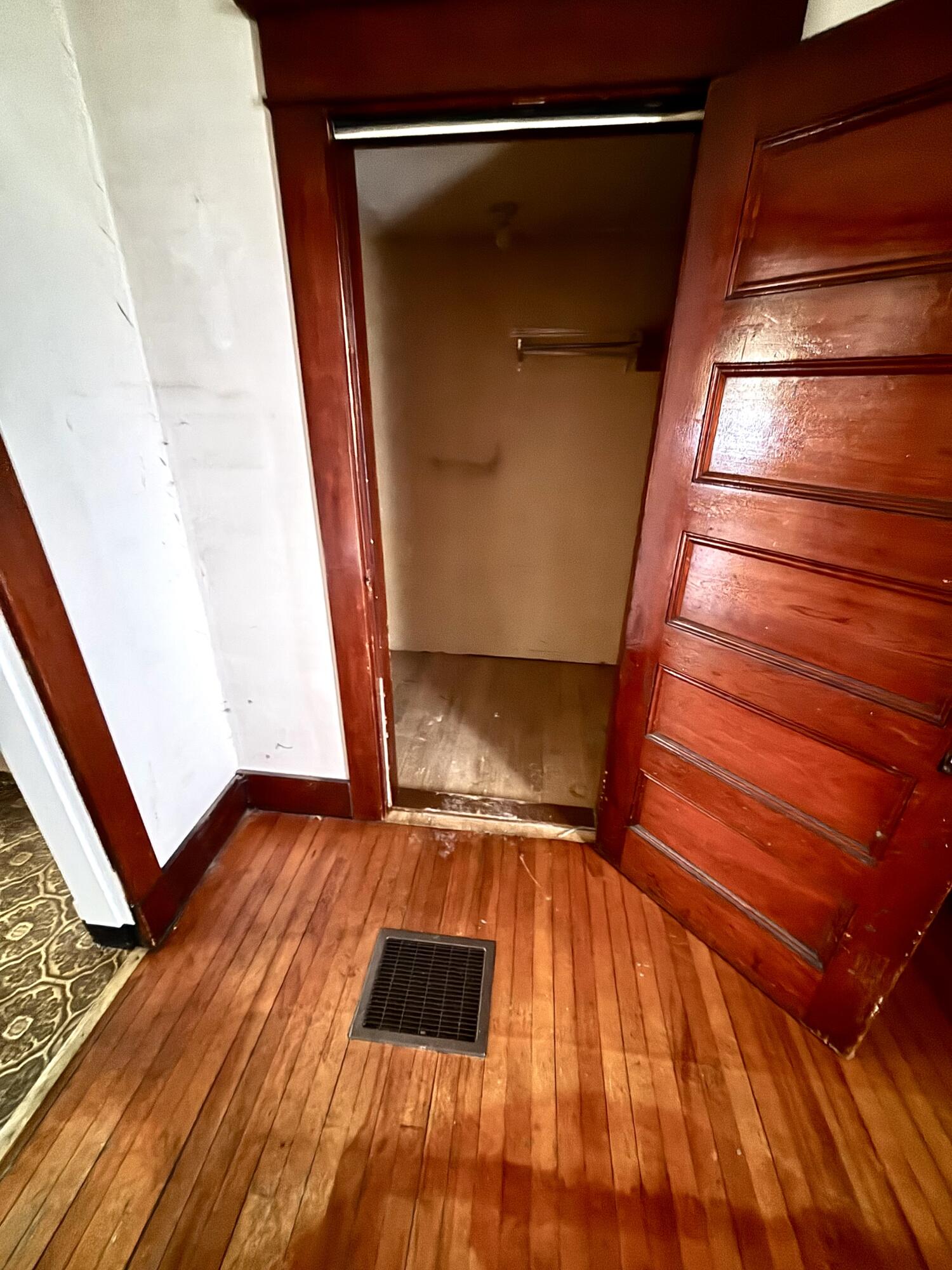 34 Lincoln Street Property Photo 9