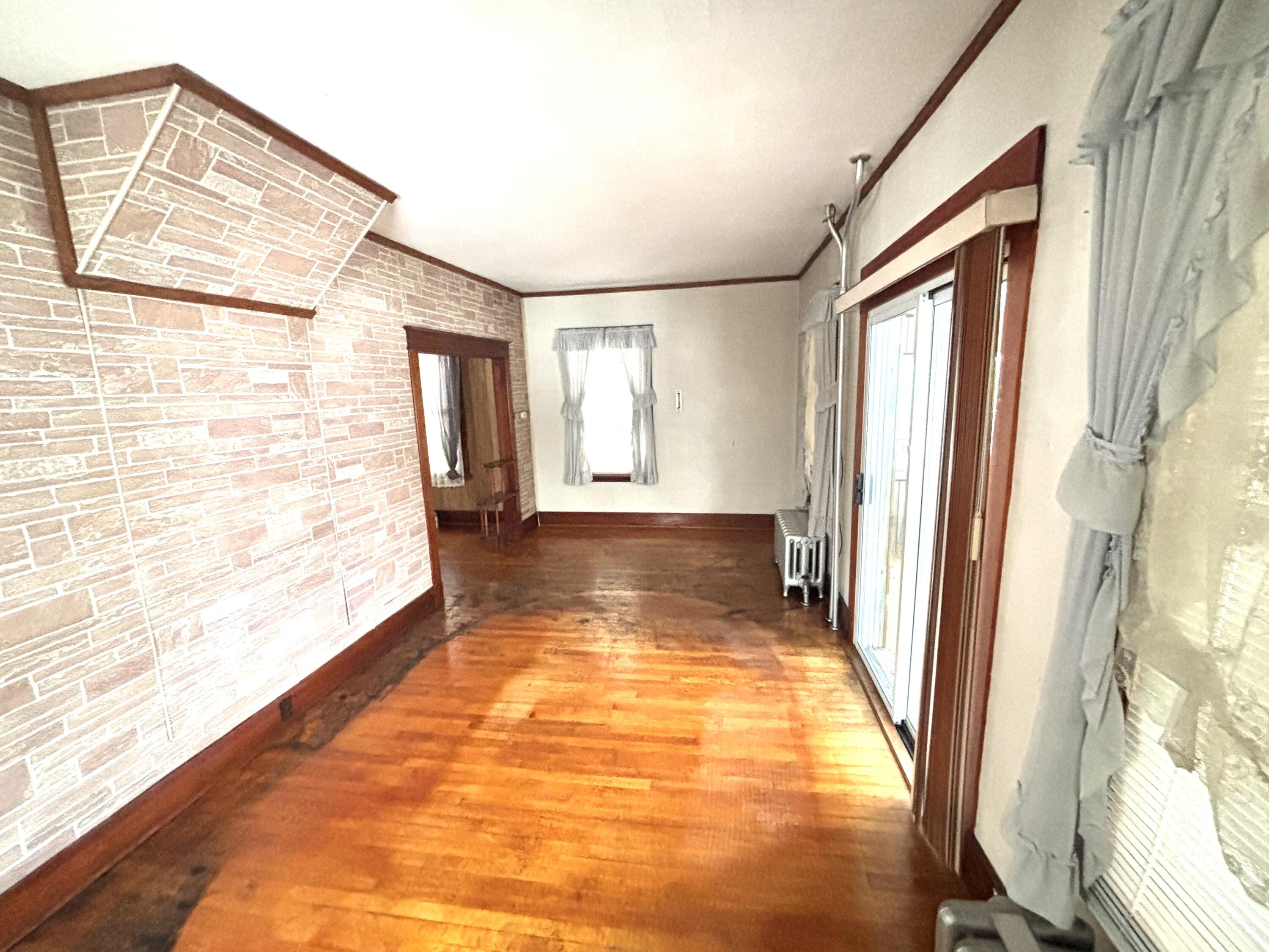 34 Lincoln Street Property Photo 10