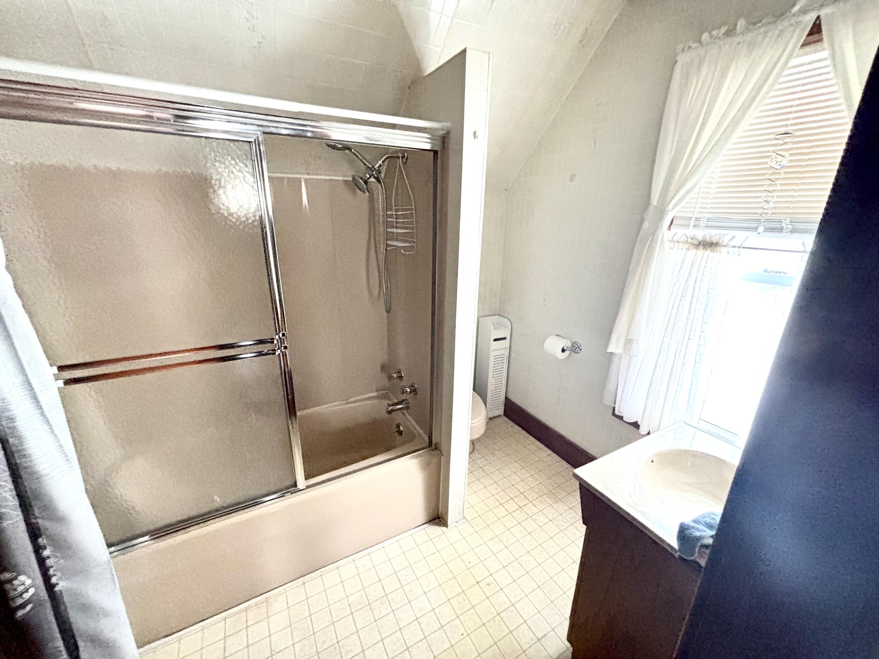 34 Lincoln Street Property Photo 18