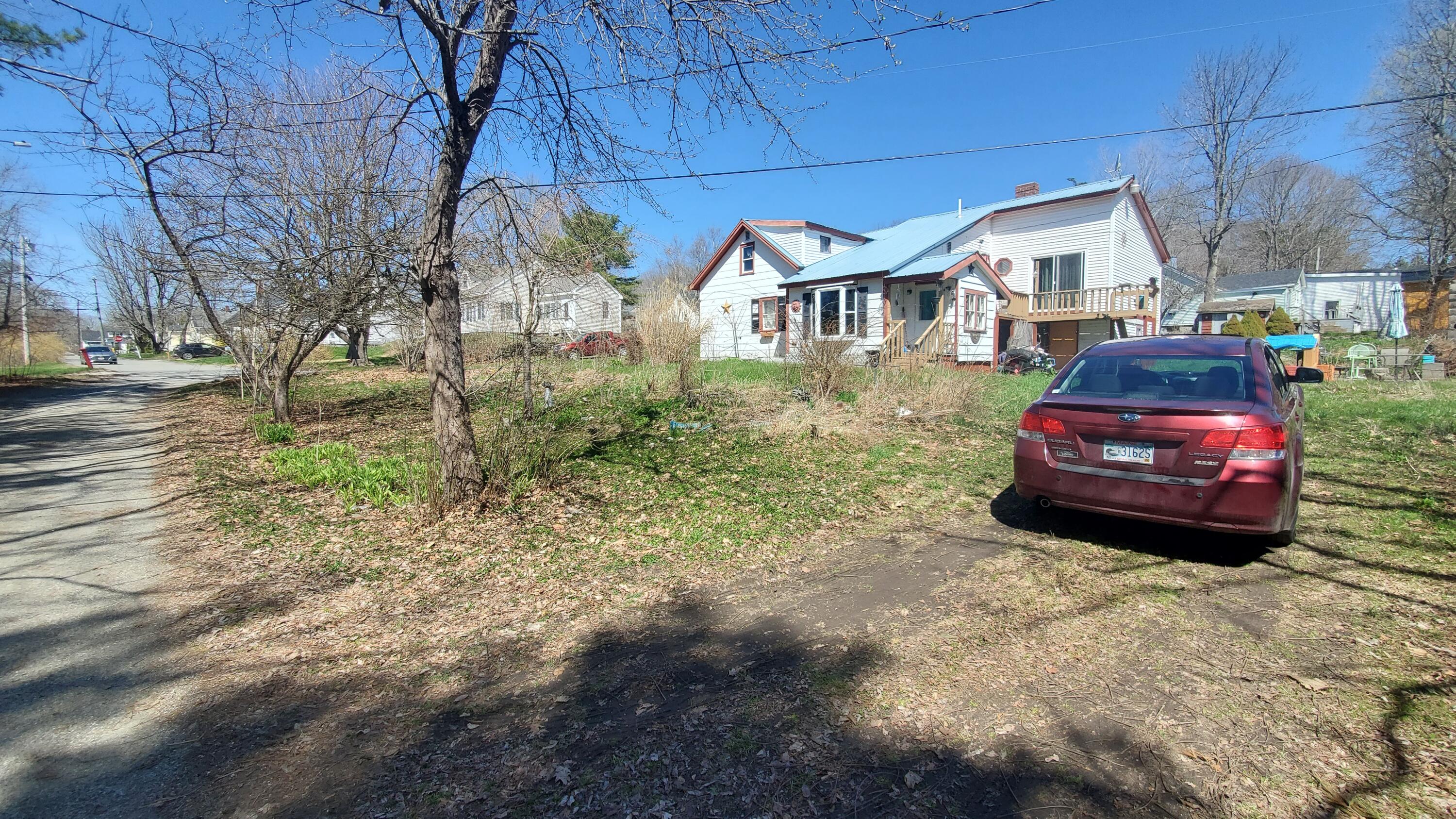 29 Oak Street Property Photo 14