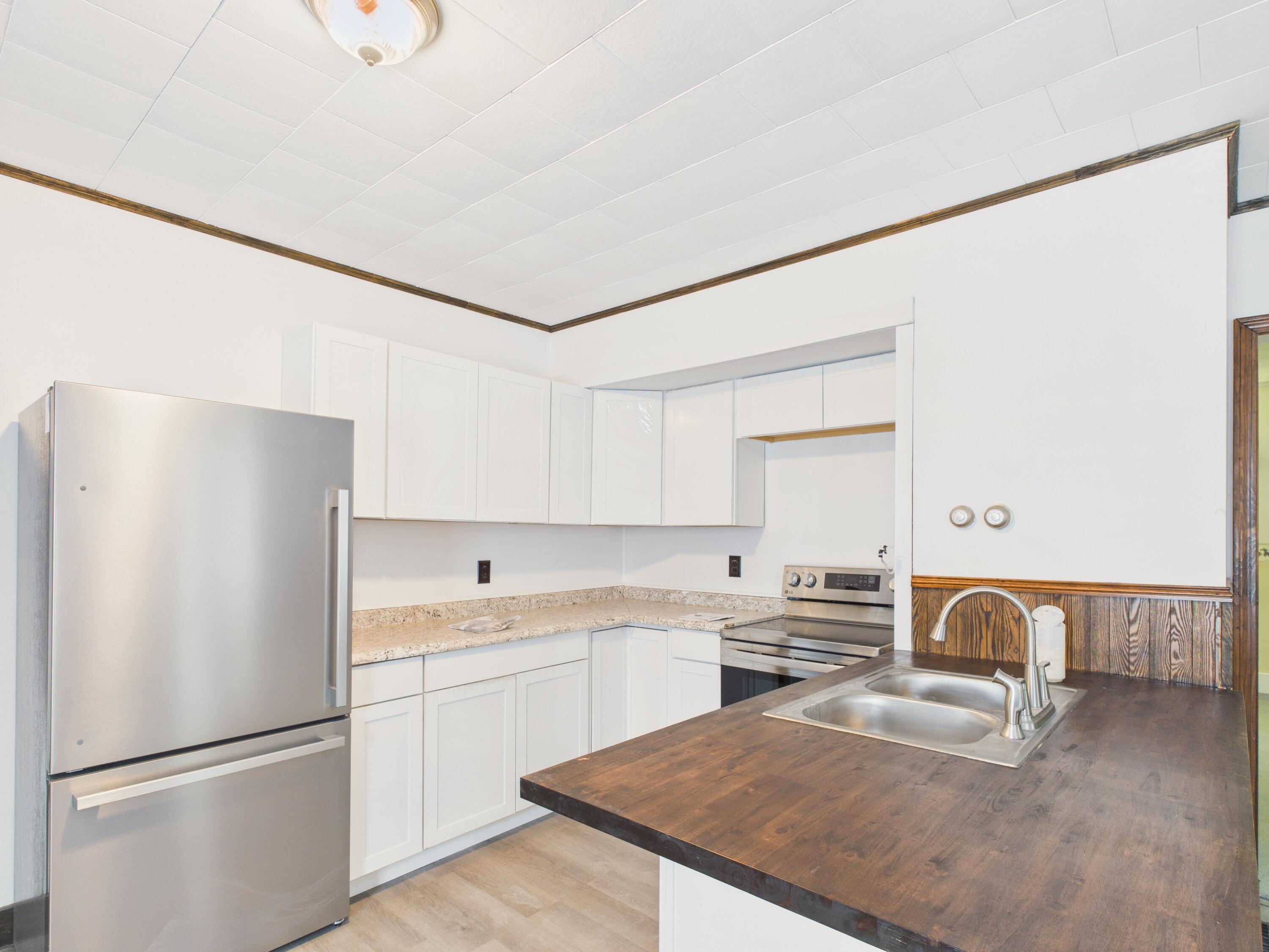 114 Exchange Street Property Photo 18