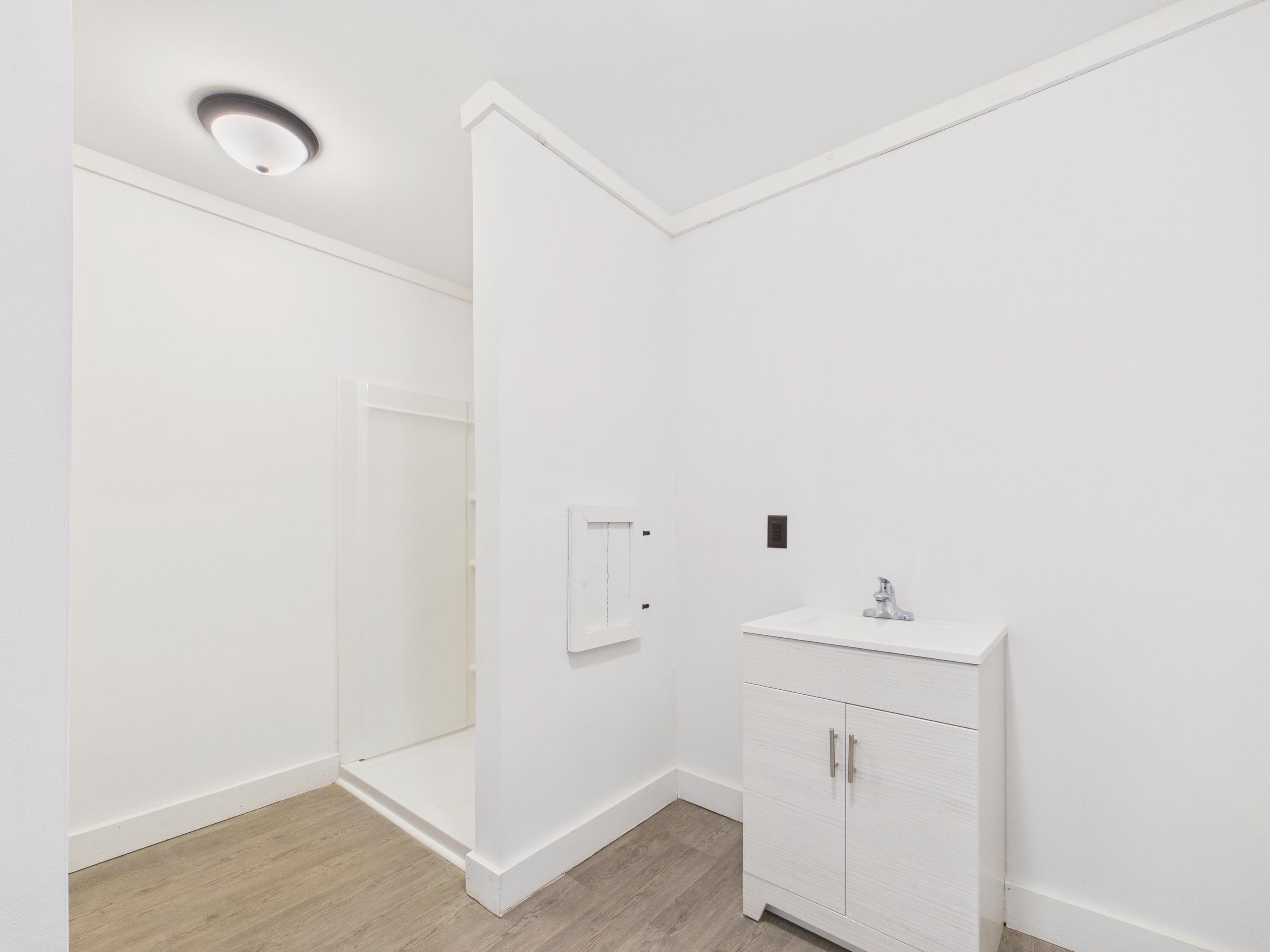 114 Exchange Street Property Photo 28