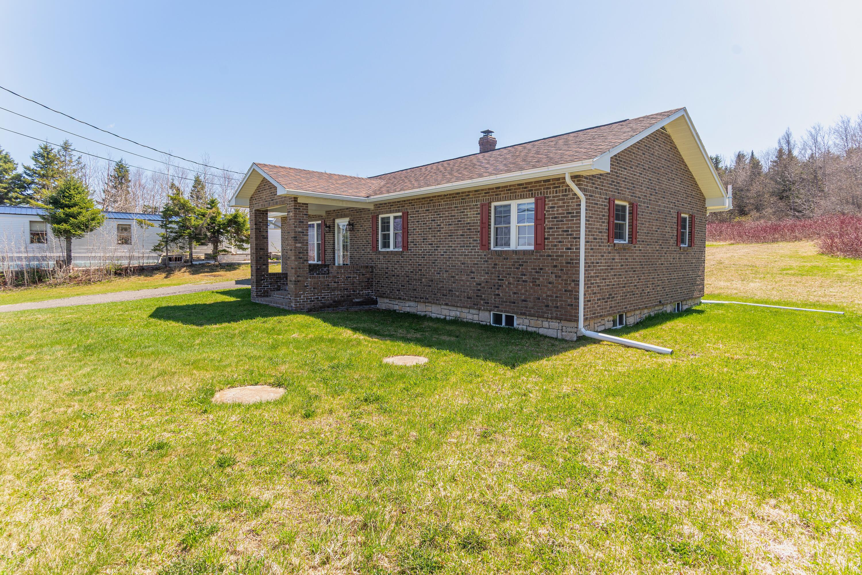 180 Hillside Road Property Photo 3