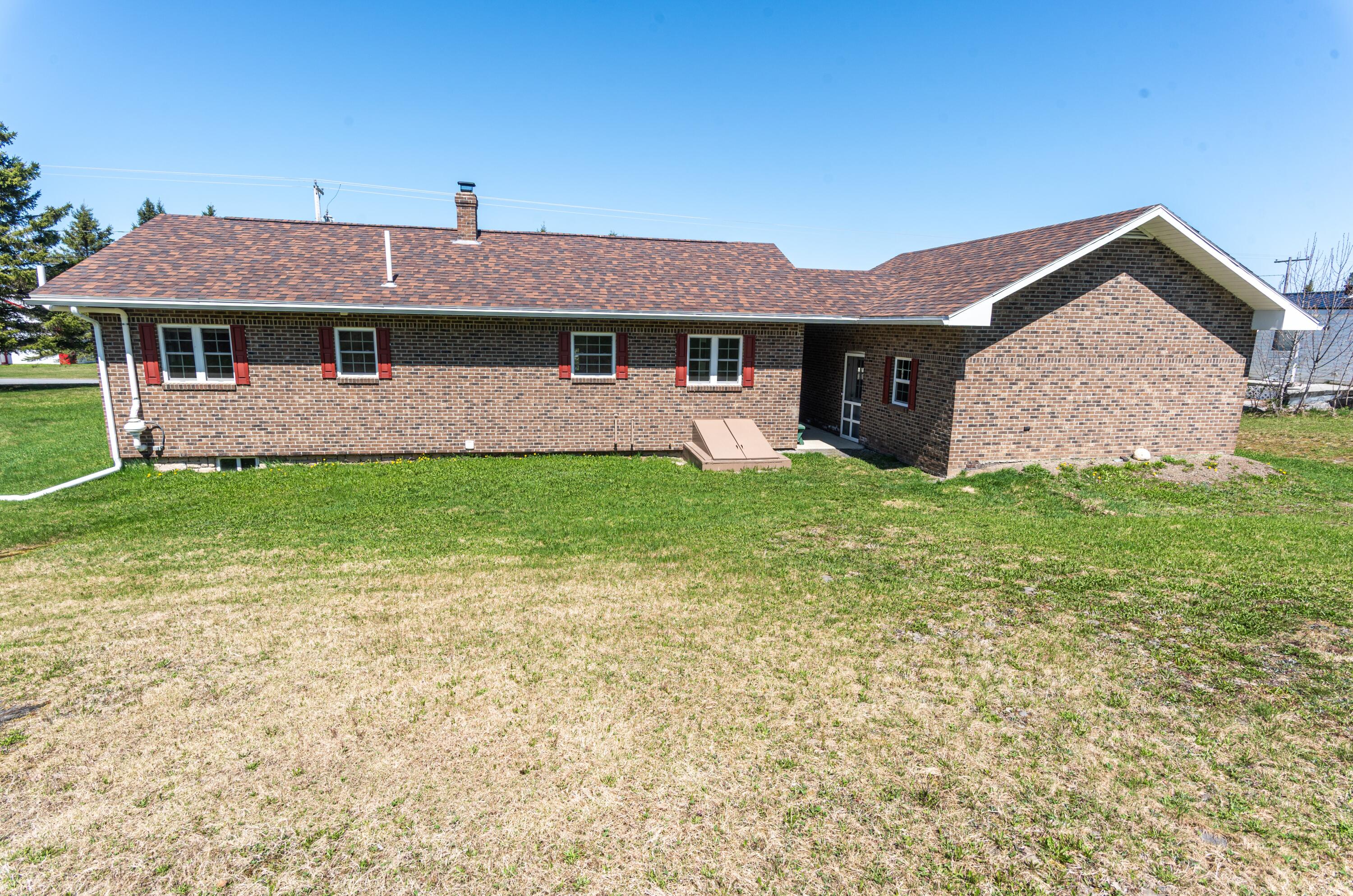 180 Hillside Road Property Photo 6