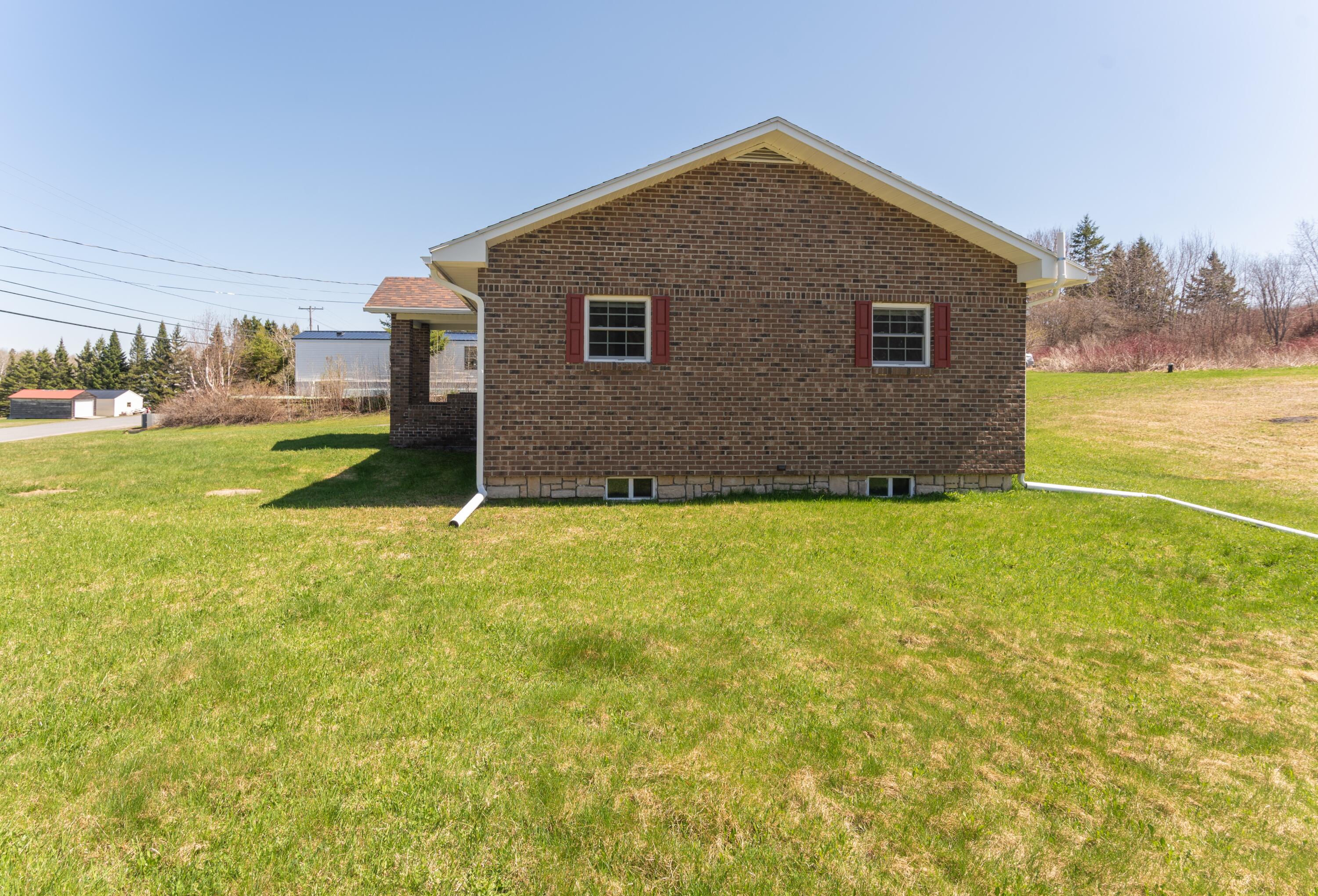 180 Hillside Road Property Photo 8
