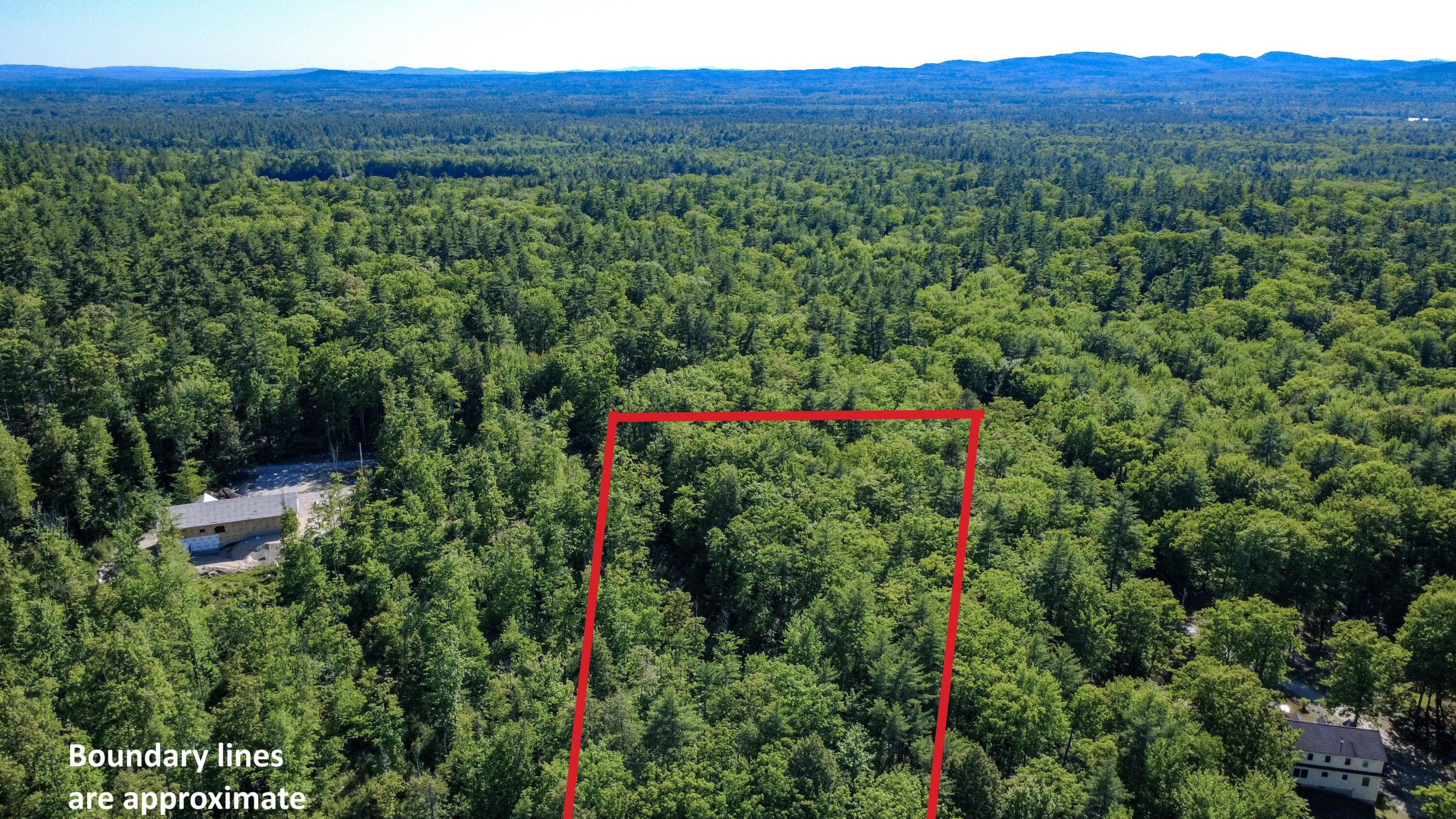 421 Middle Road Property Photo 9