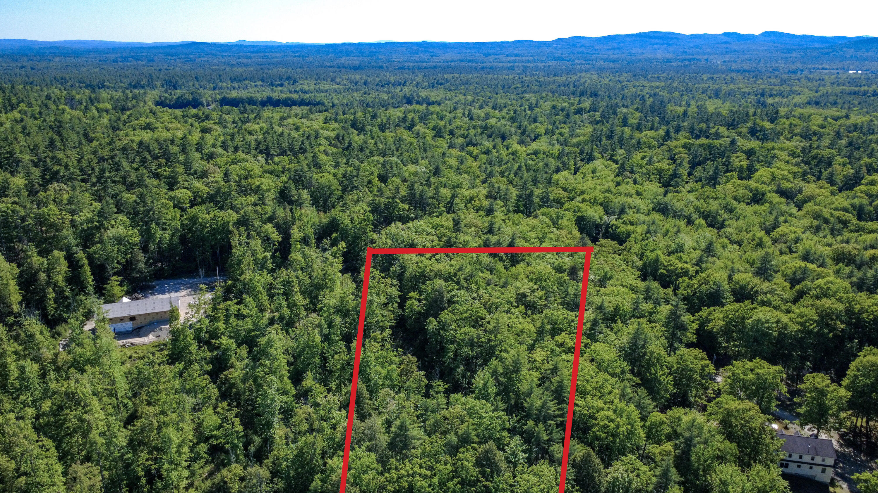 421 Middle Road Property Photo 13
