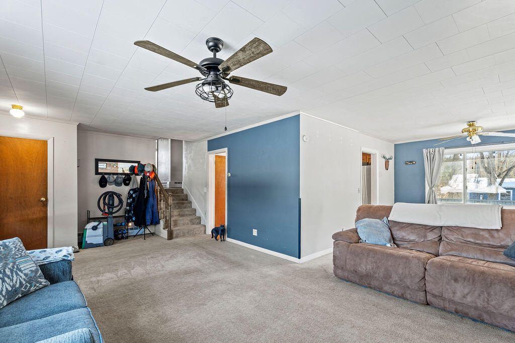 109 Water Street Property Photo 13