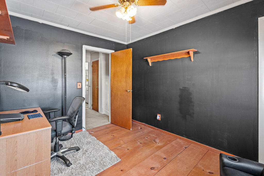 109 Water Street Property Photo 27
