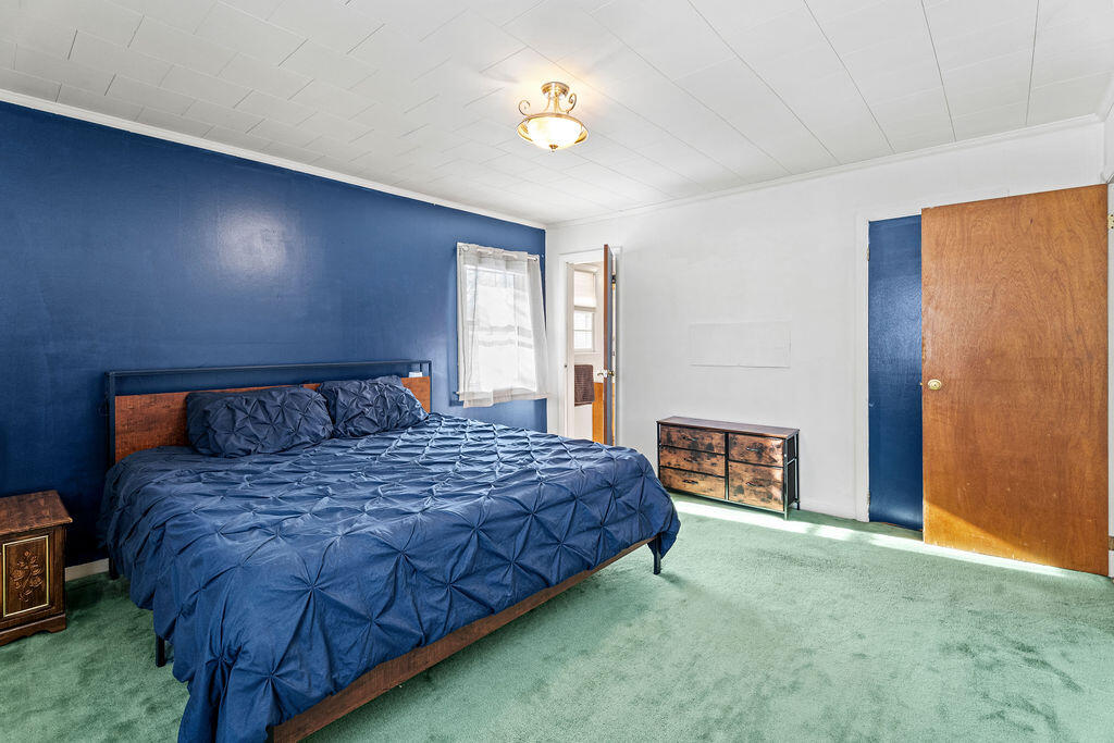 109 Water Street Property Photo 31