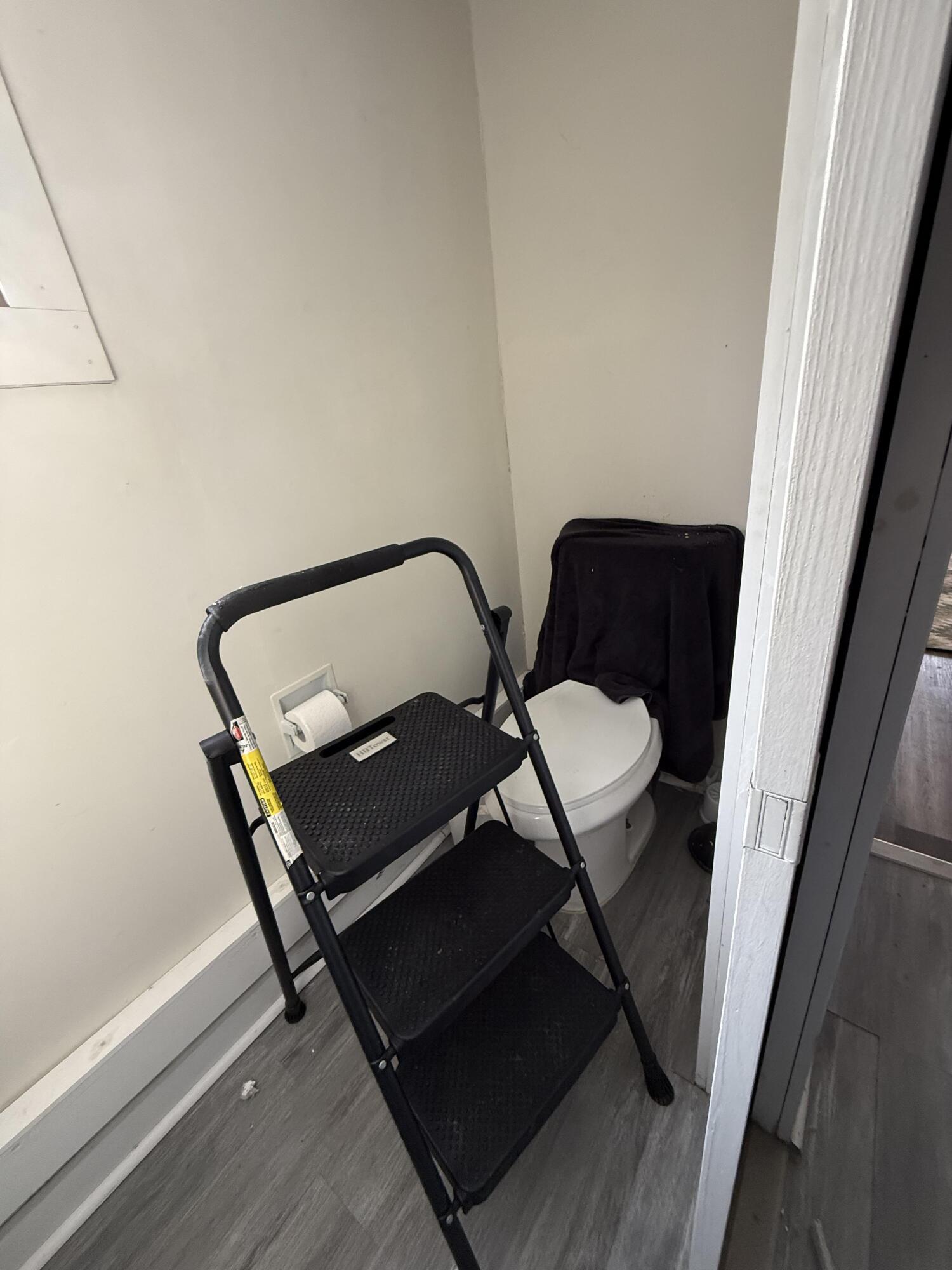 113 Dummer Street Property Photo 19
