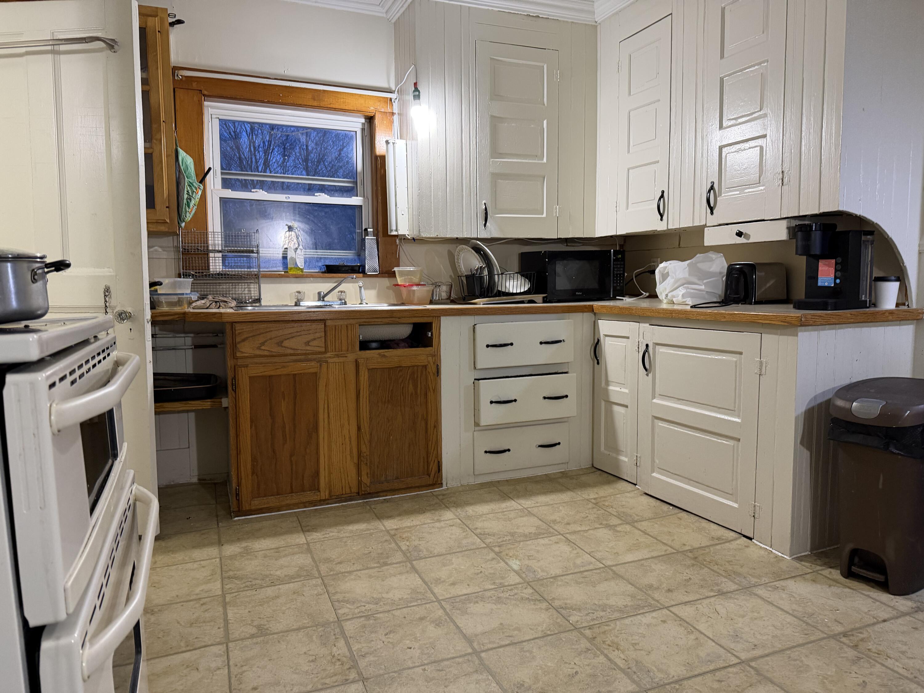 137 S Main Street Property Photo 19