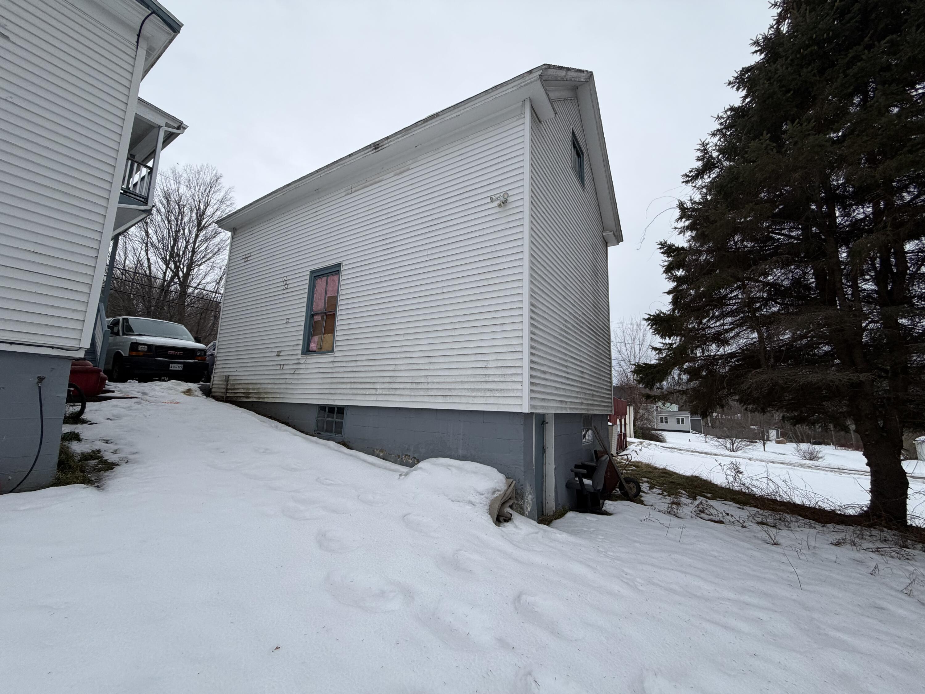 137 S Main Street Property Photo 36