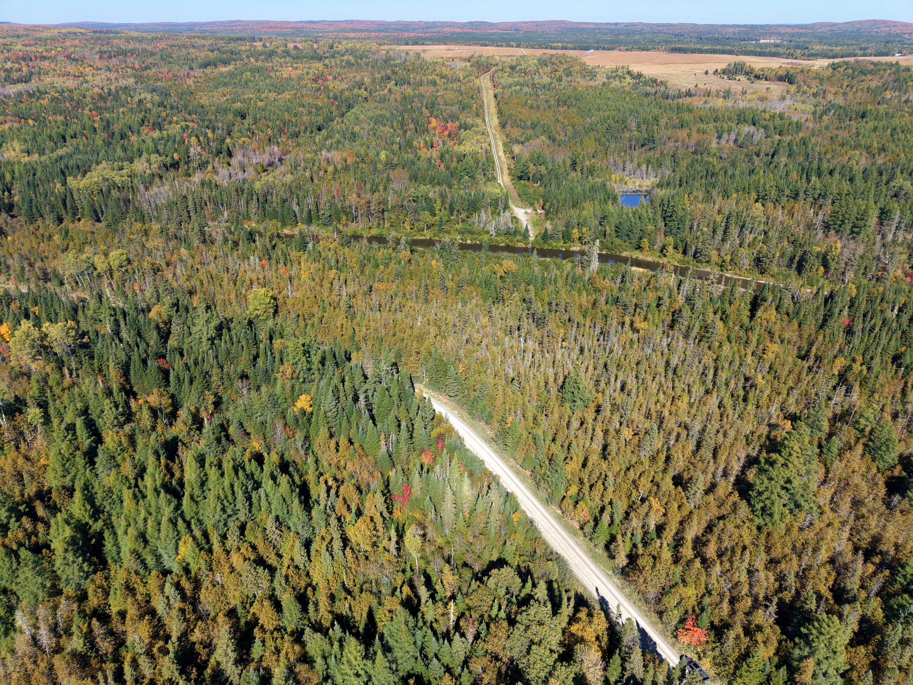87.5/87.6 Dubay Pit Road Property Photo 2