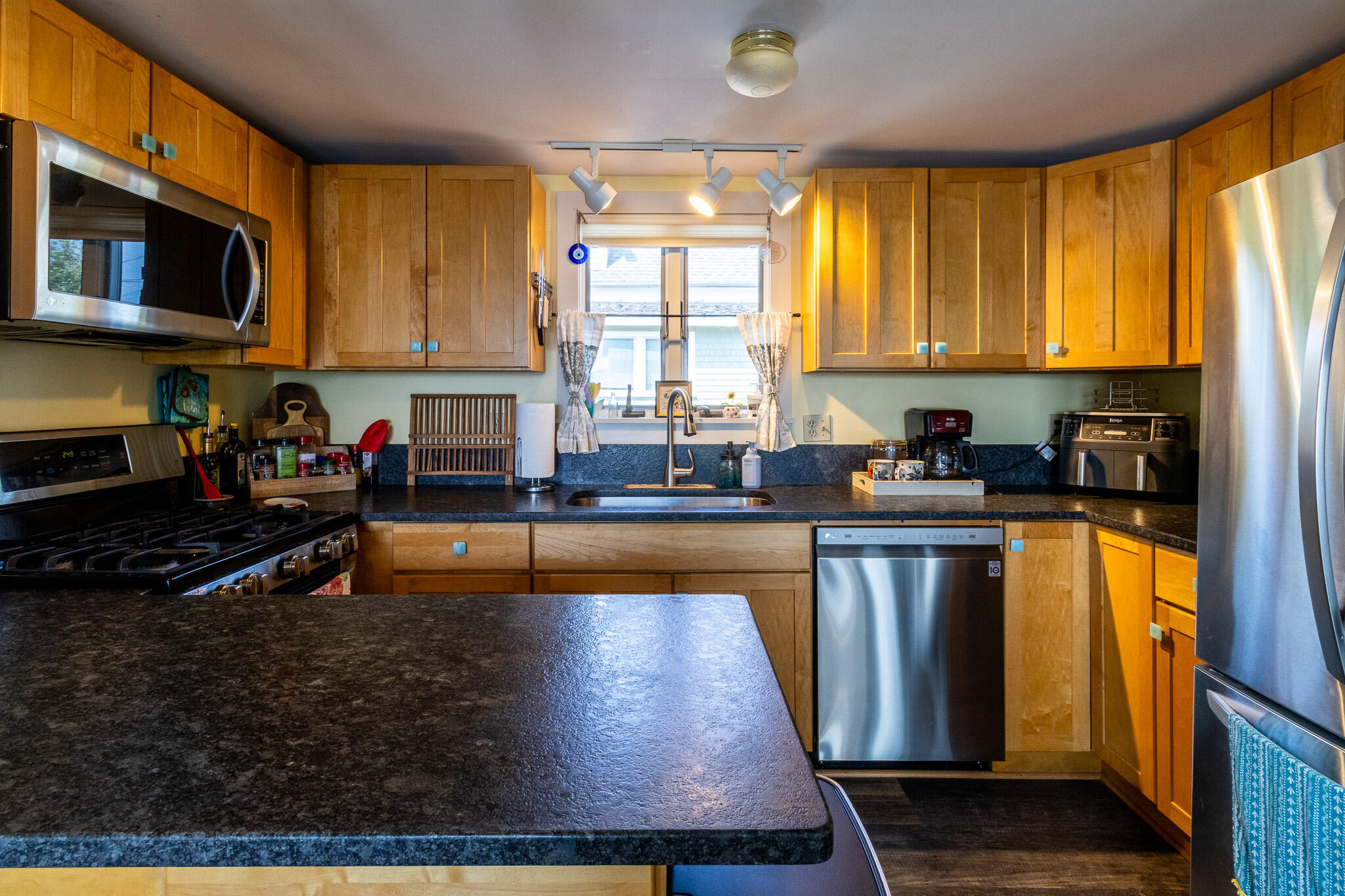 21 Ocean Street Property Photo 28