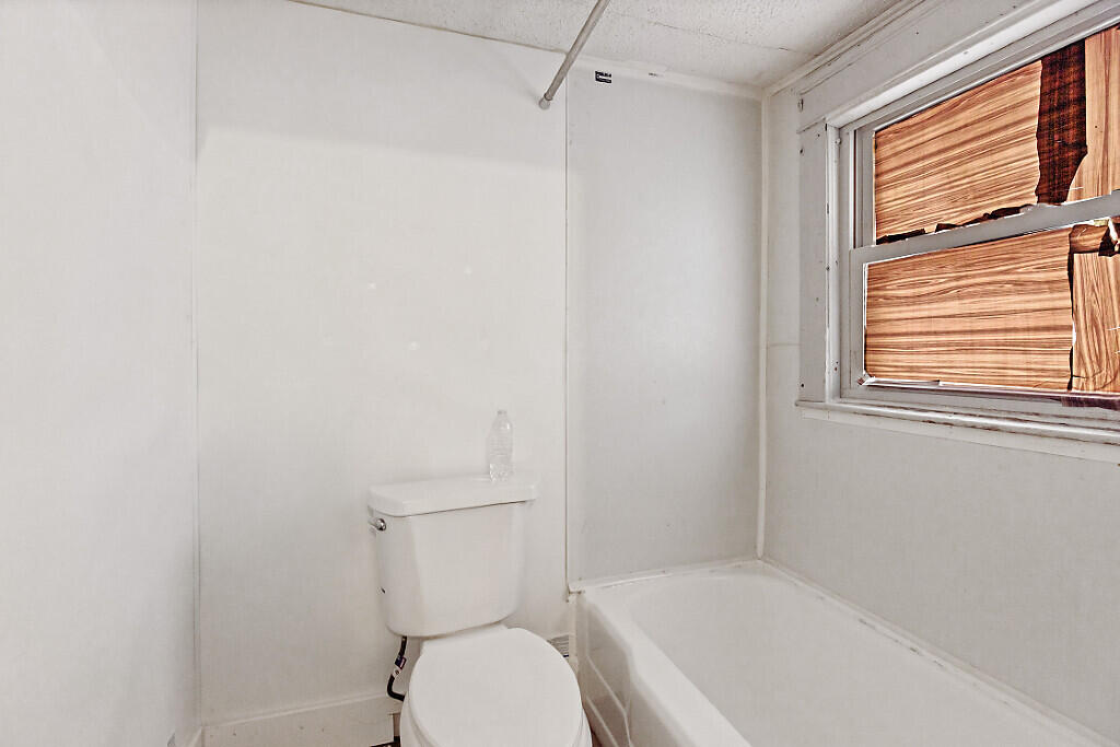 28-30 Gold Street Property Photo 40