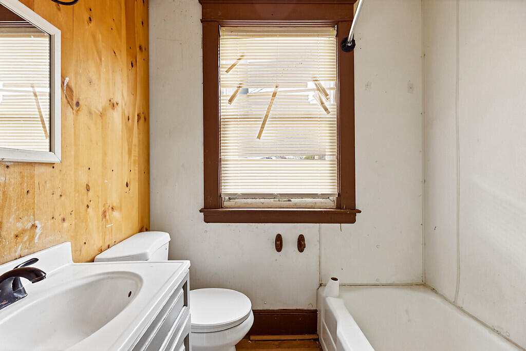 28-30 Gold Street Property Photo 45