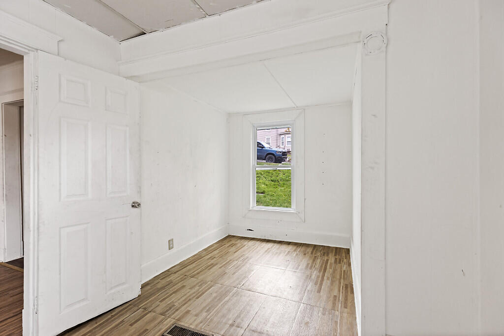 28-30 Gold Street Property Photo 82