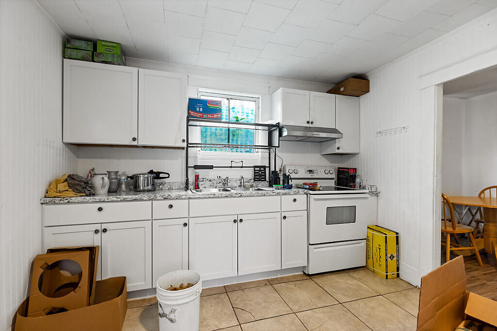 28-30 Gold Street Property Photo 85