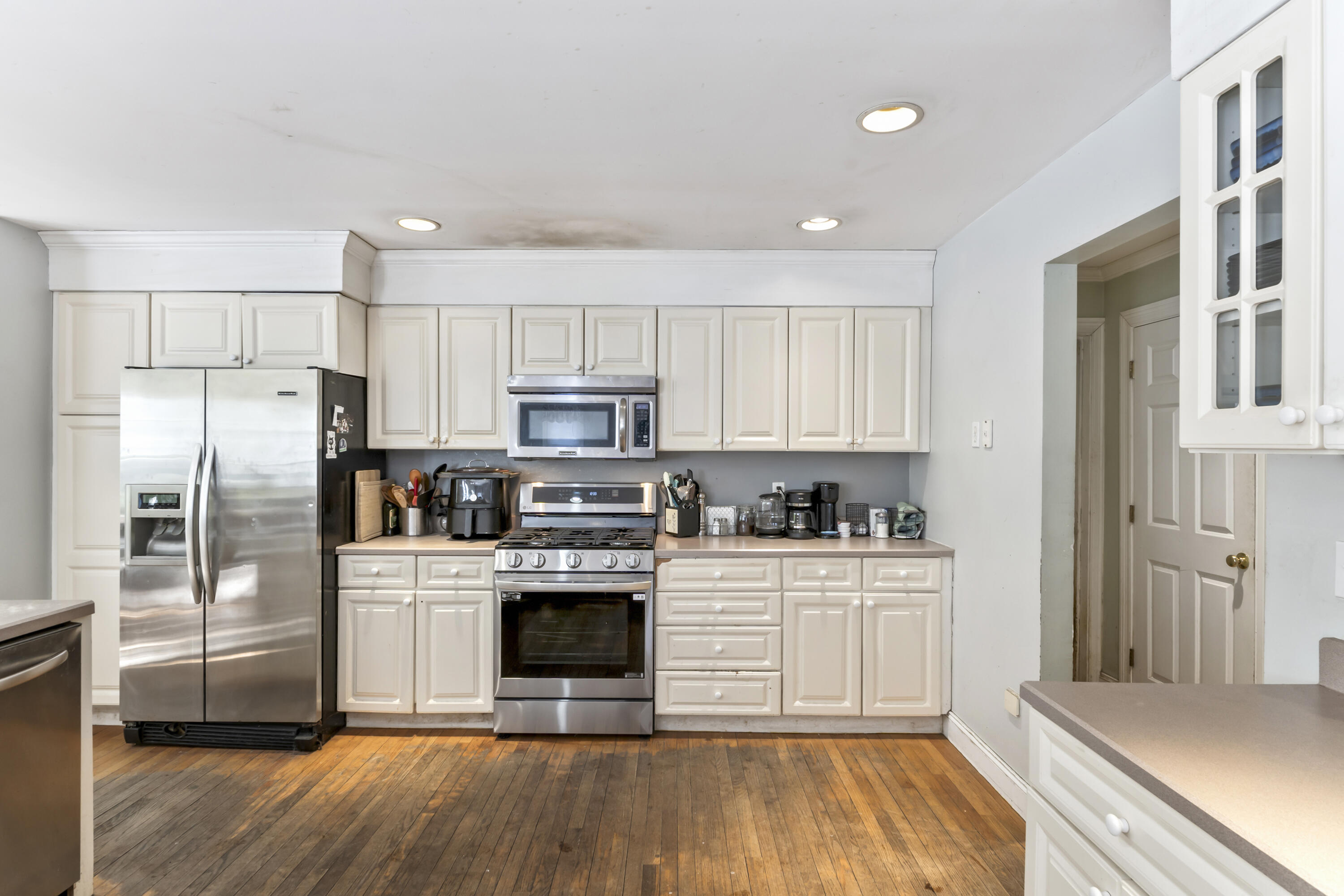 8 Days Landing Property Photo 21