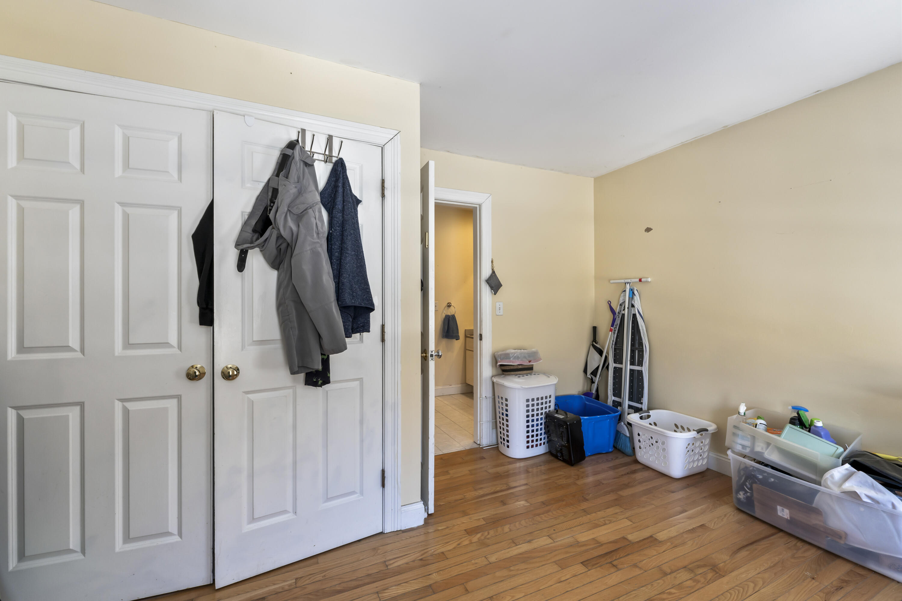8 Days Landing Property Photo 44
