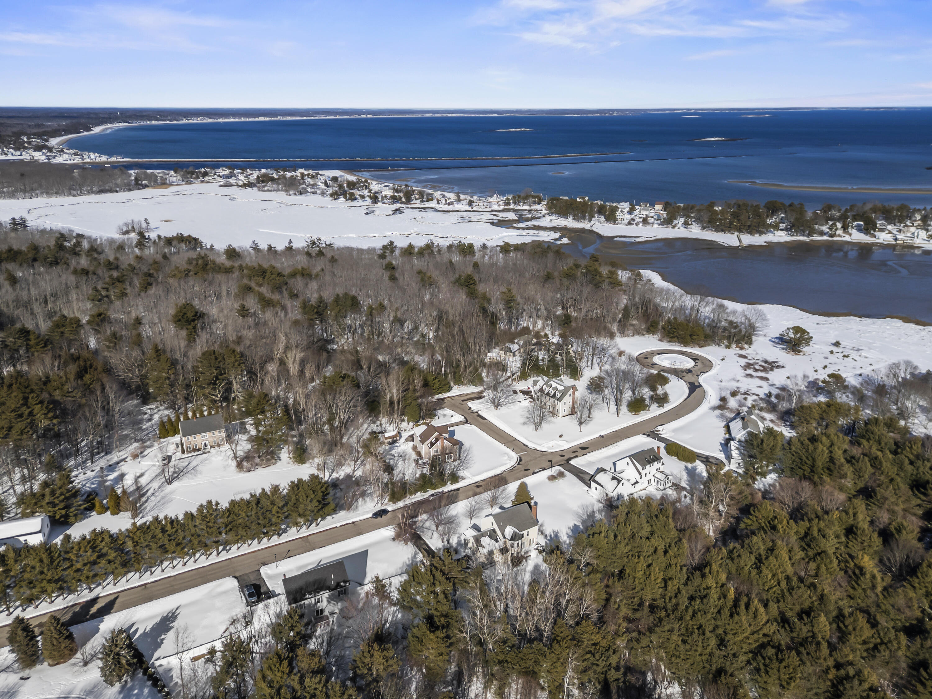 8 Days Landing Property Photo 98