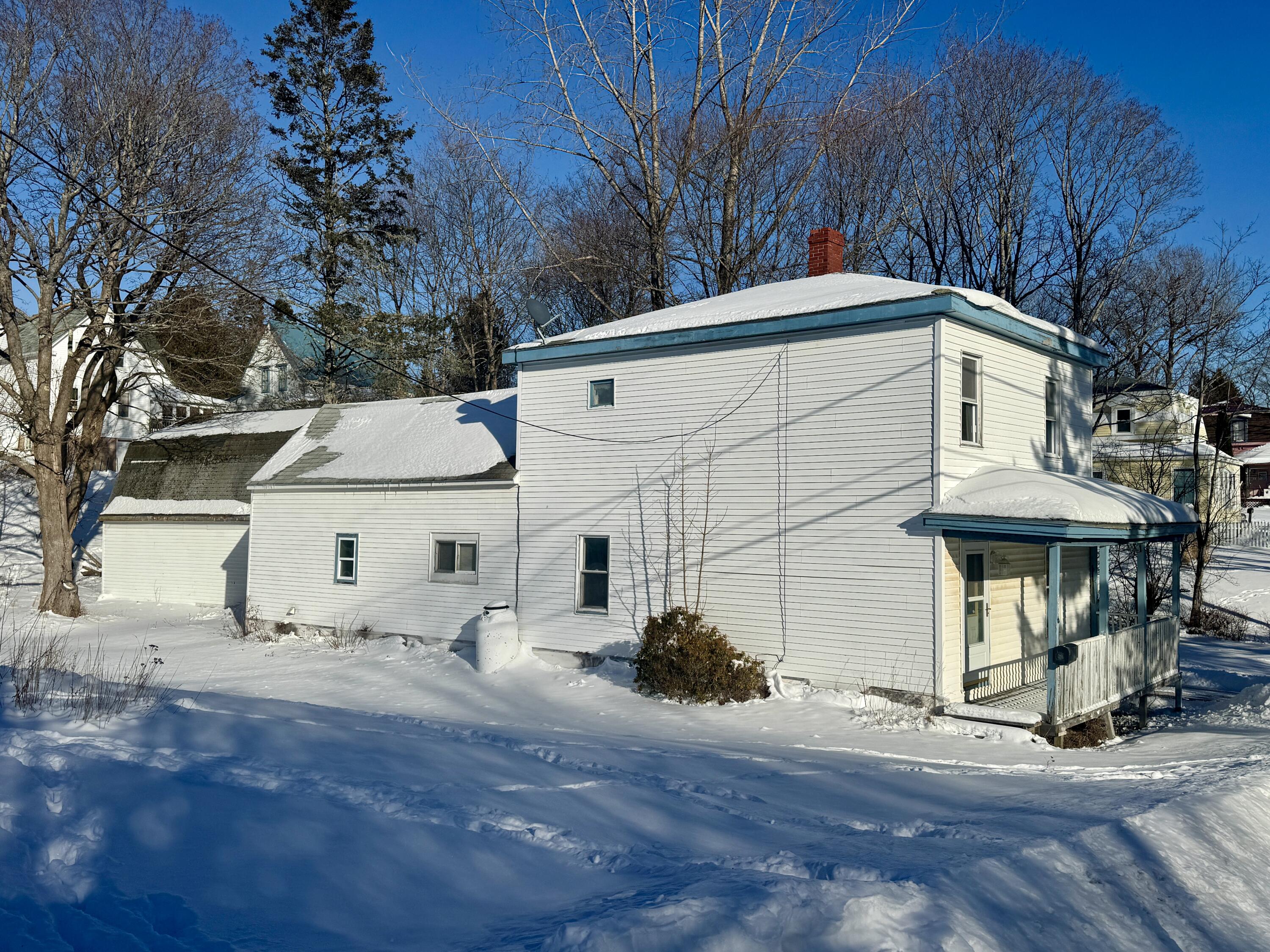 33 Third Street Property Photo 2