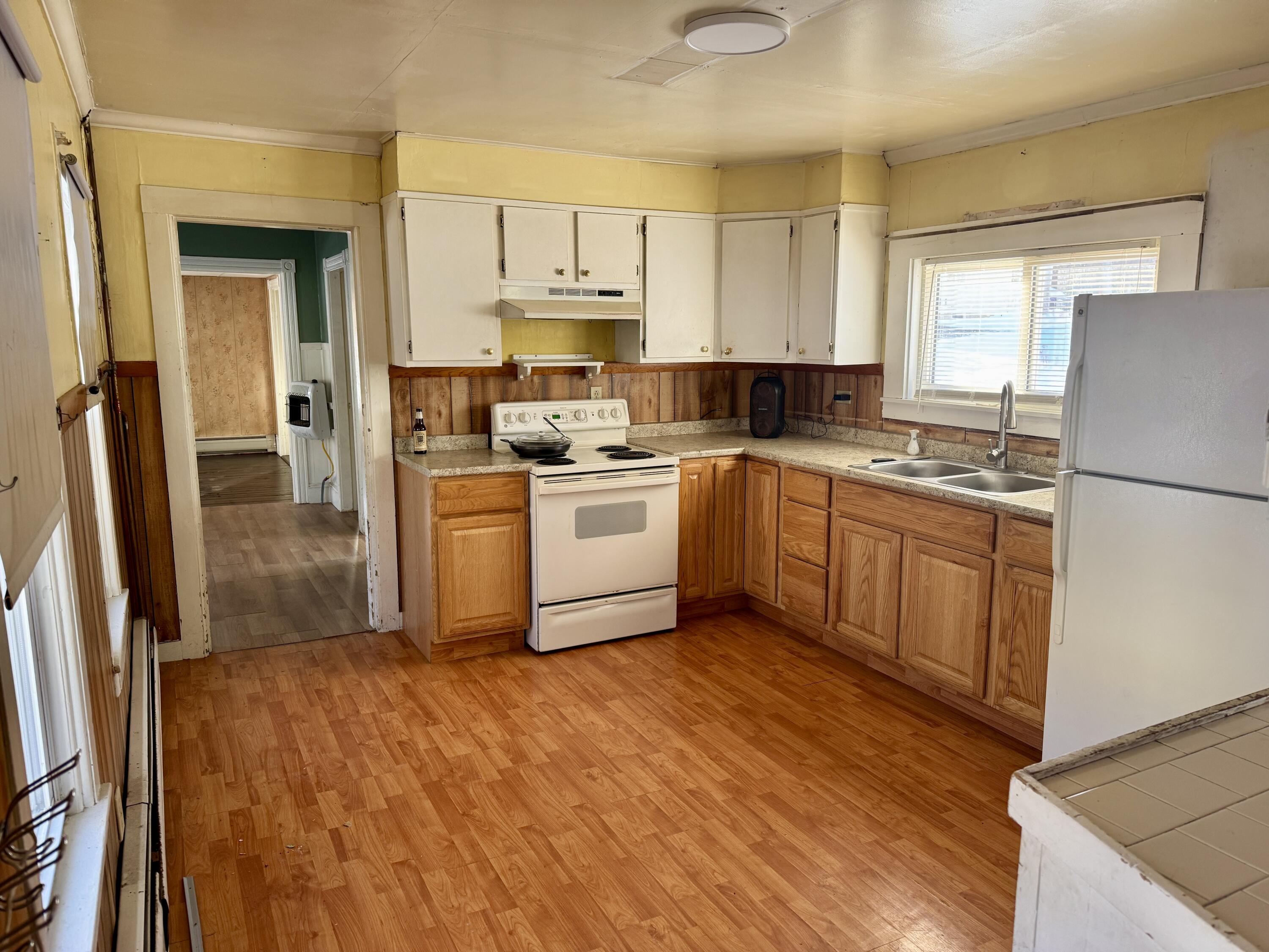 33 Third Street Property Photo 6