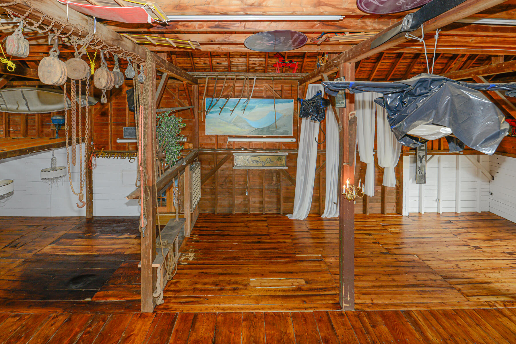 679 Roosevelt Trail Property Photo 24