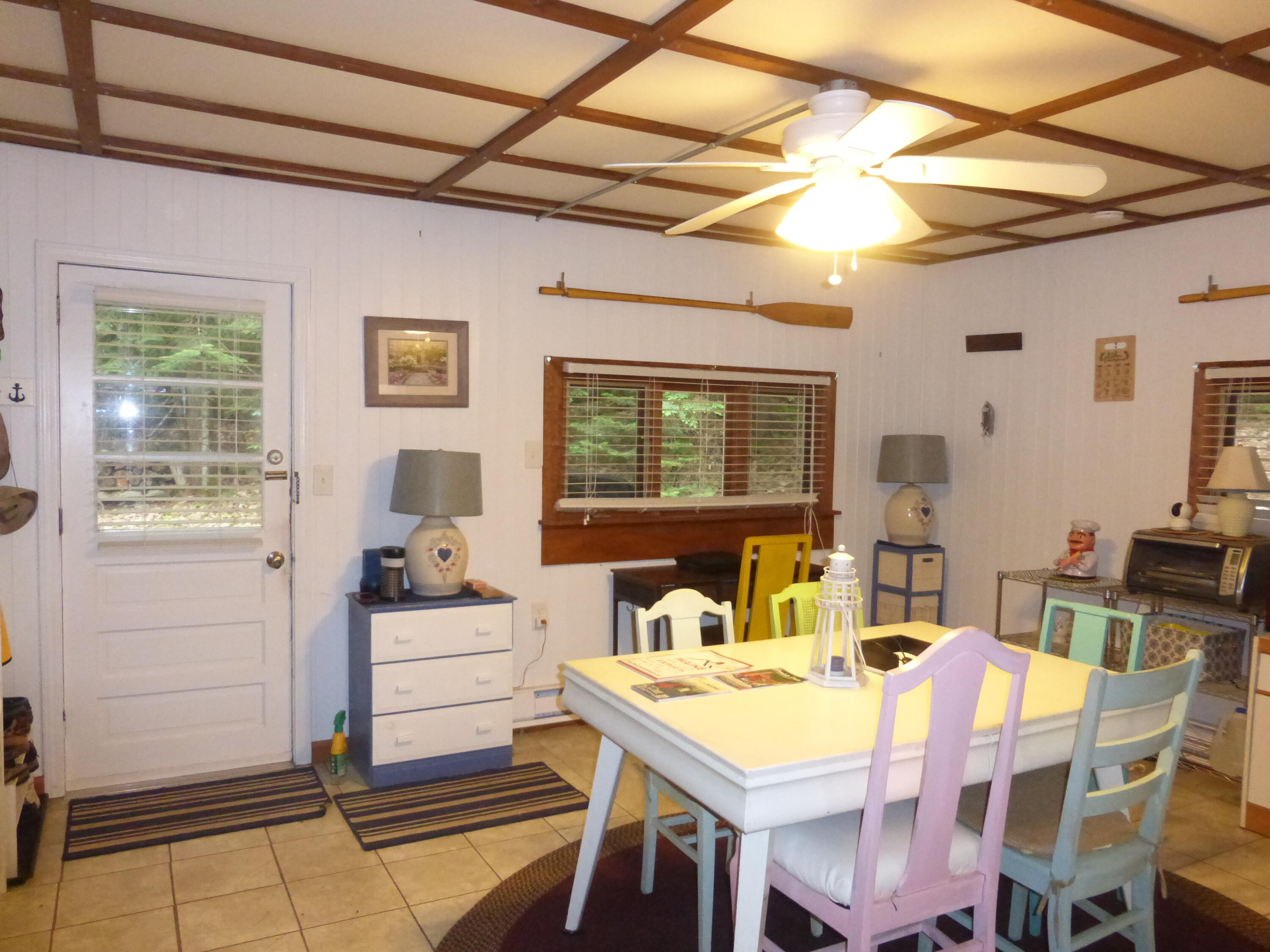 9 Roberts Lane Property Photo 6