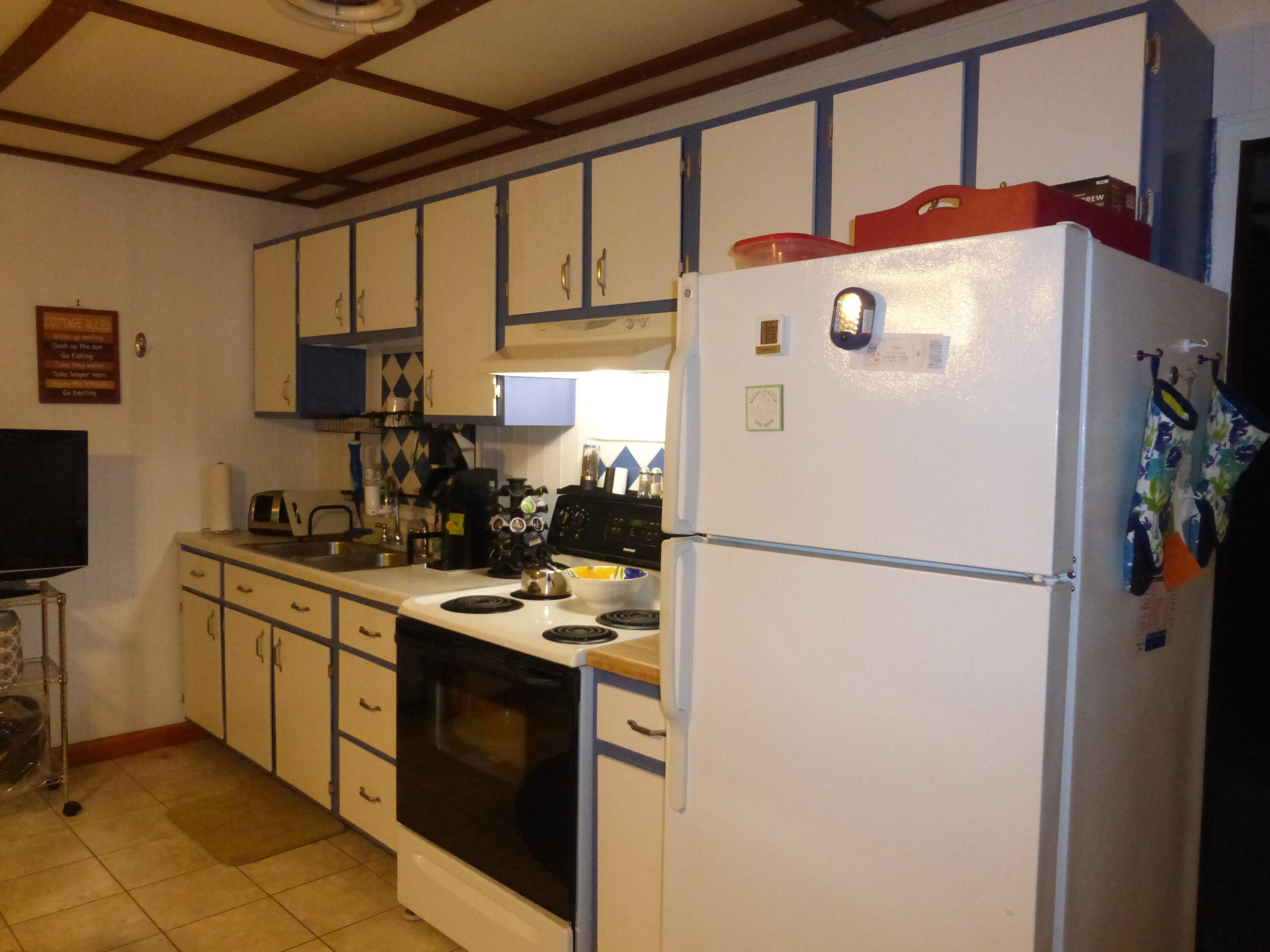 9 Roberts Lane Property Photo 7