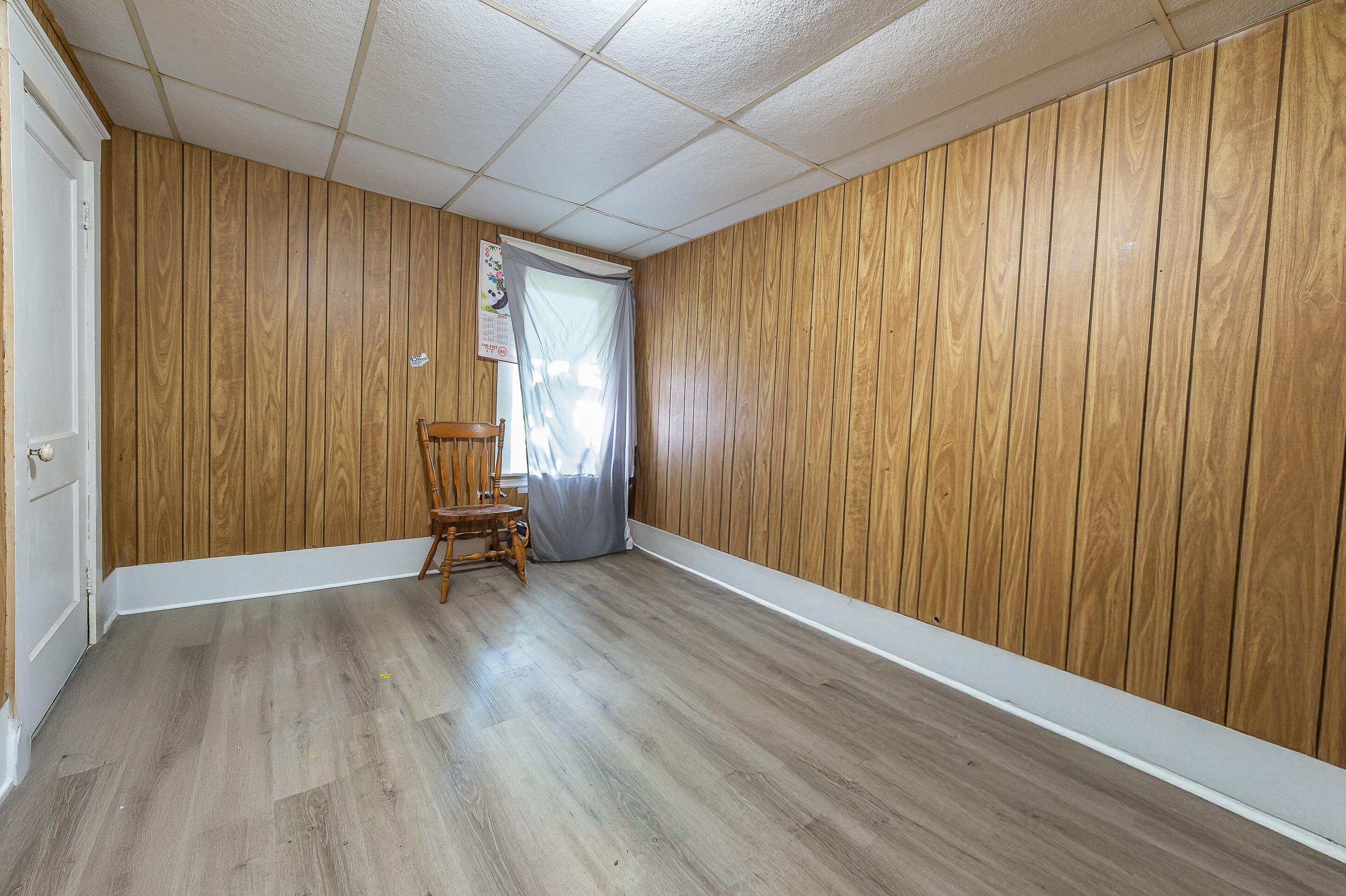 9 Dix Avenue Property Photo 6
