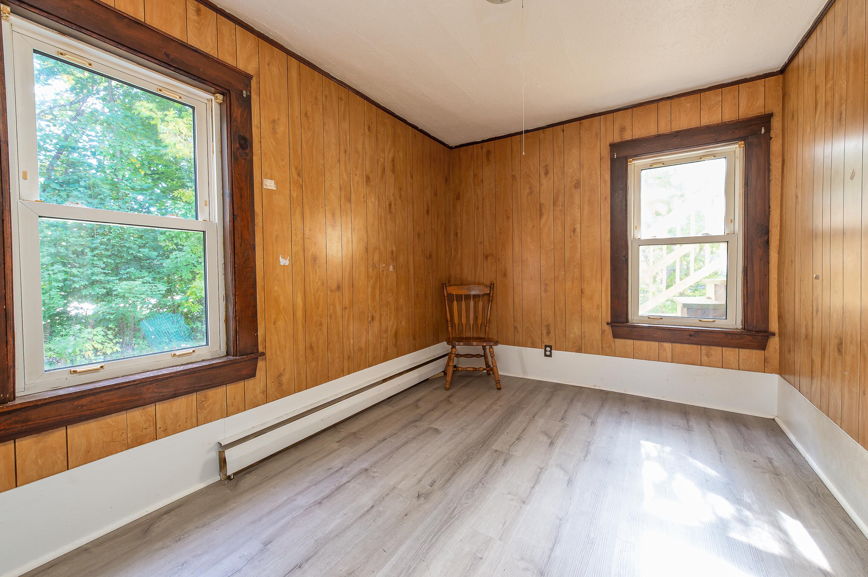 9 Dix Avenue Property Photo 7