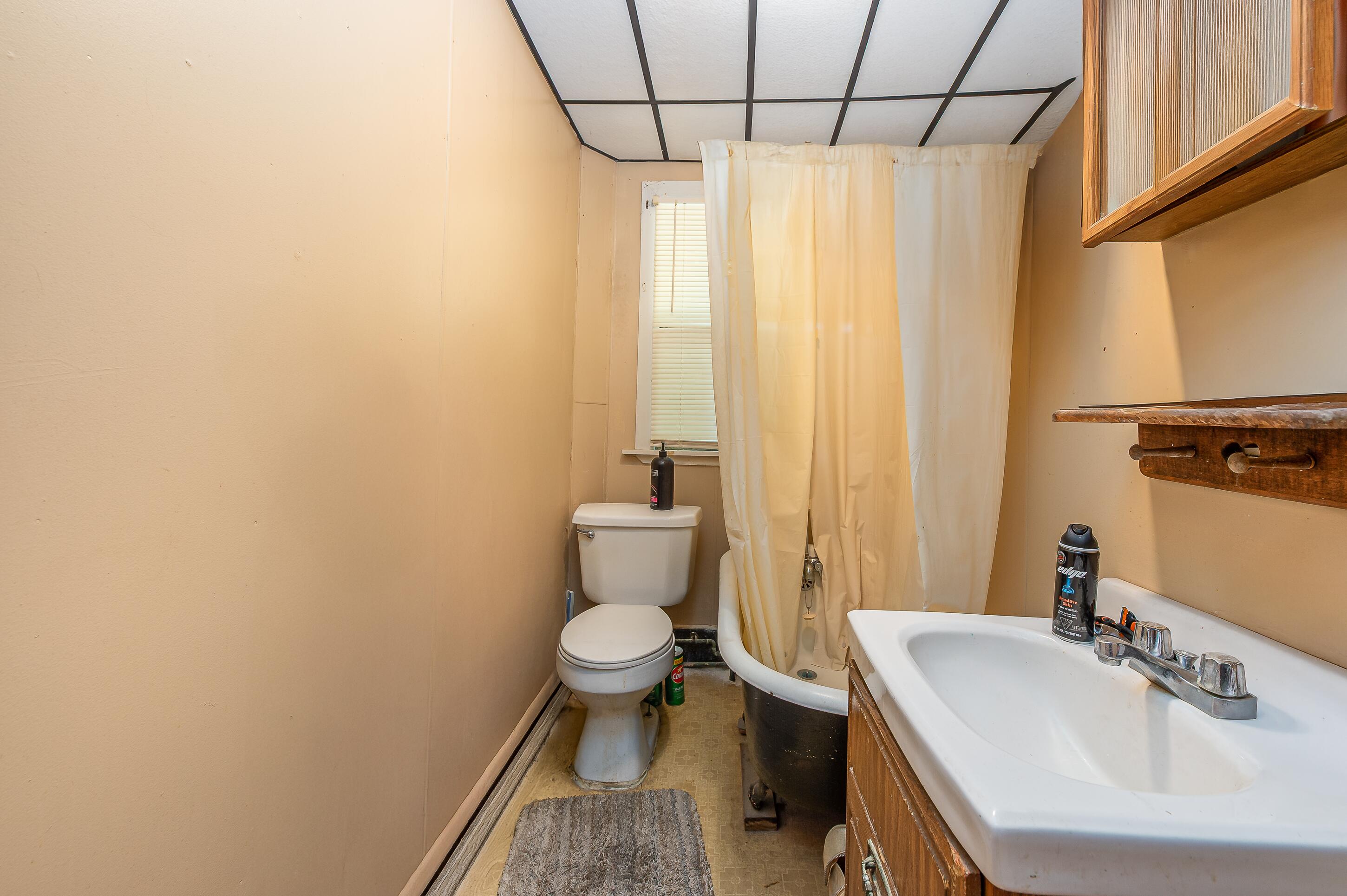 9 Dix Avenue Property Photo 10