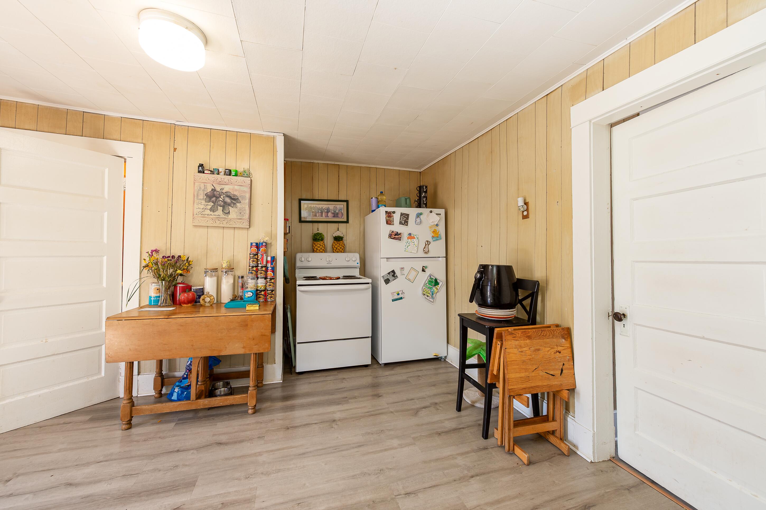 6 Dix Avenue Property Photo 8