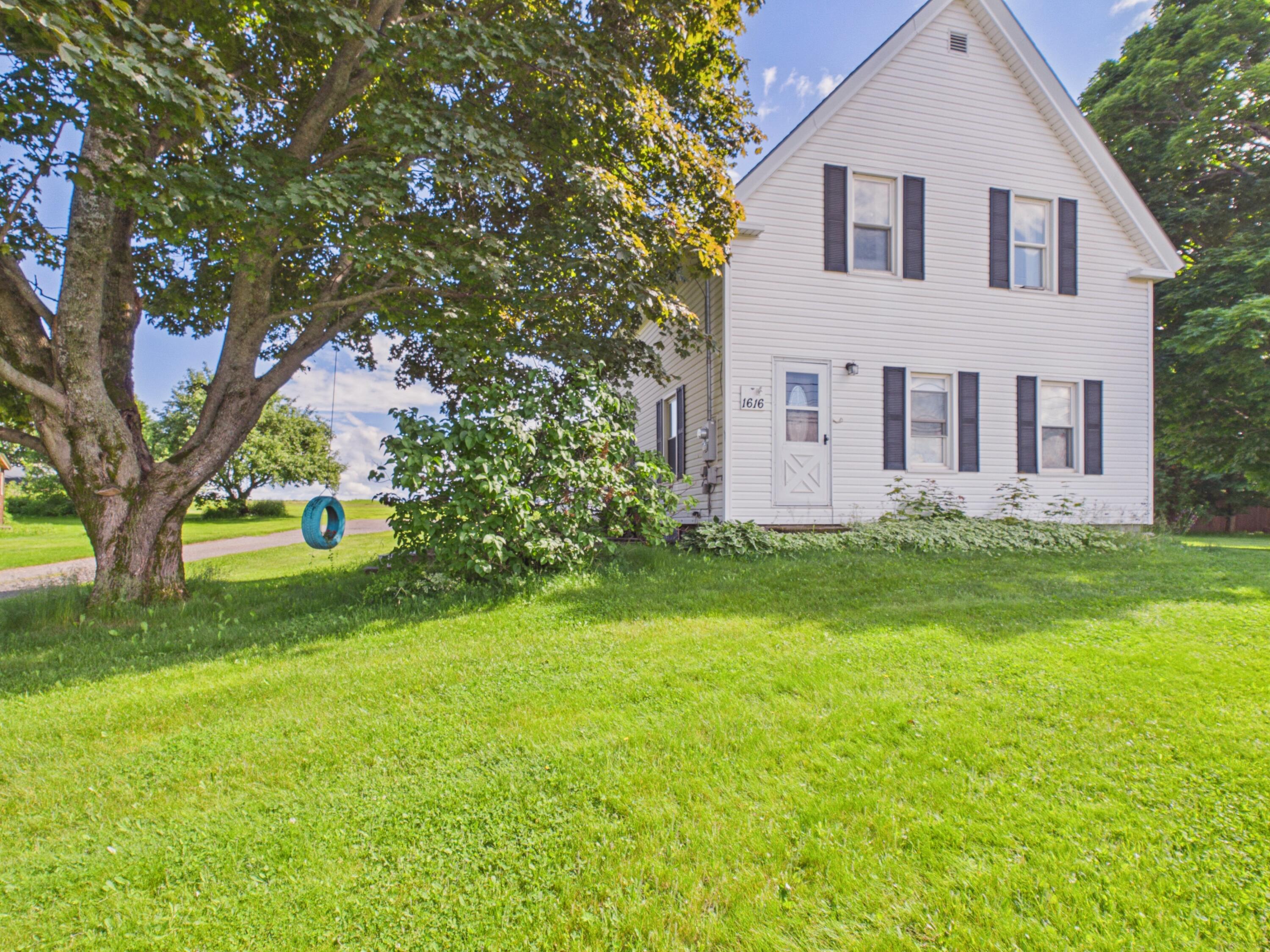 1616 Main Street Property Photo 6
