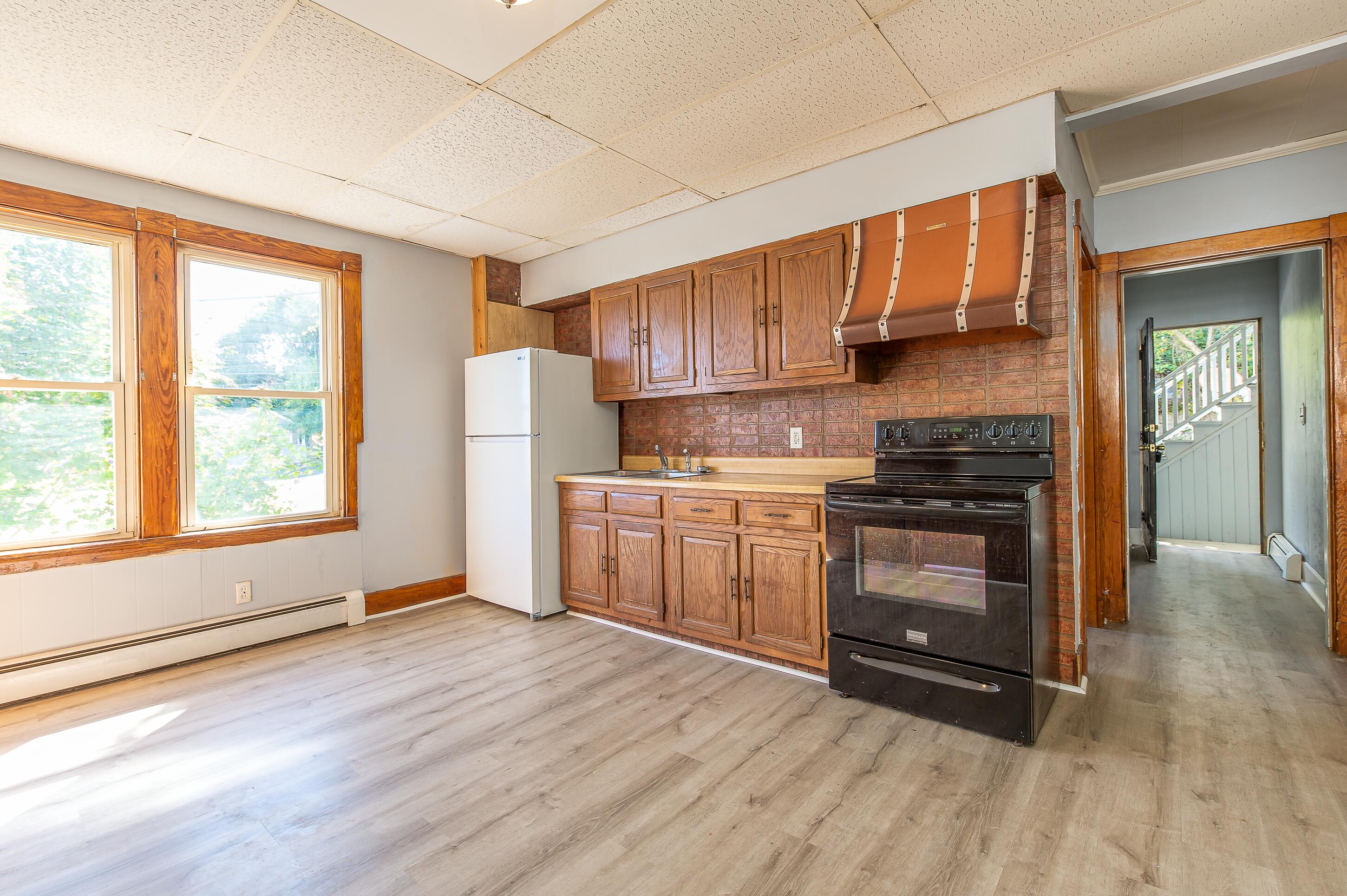 6 Various Addresses Property Photo 17