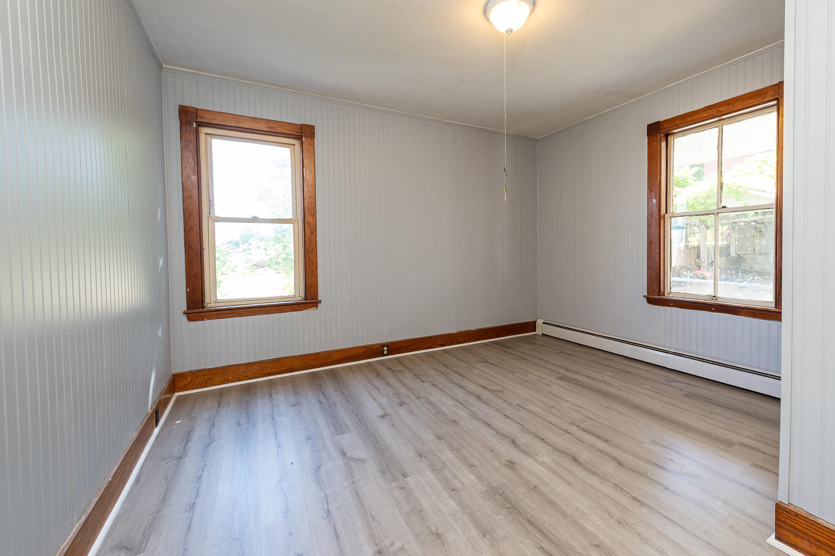 6 Various Addresses Property Photo 23