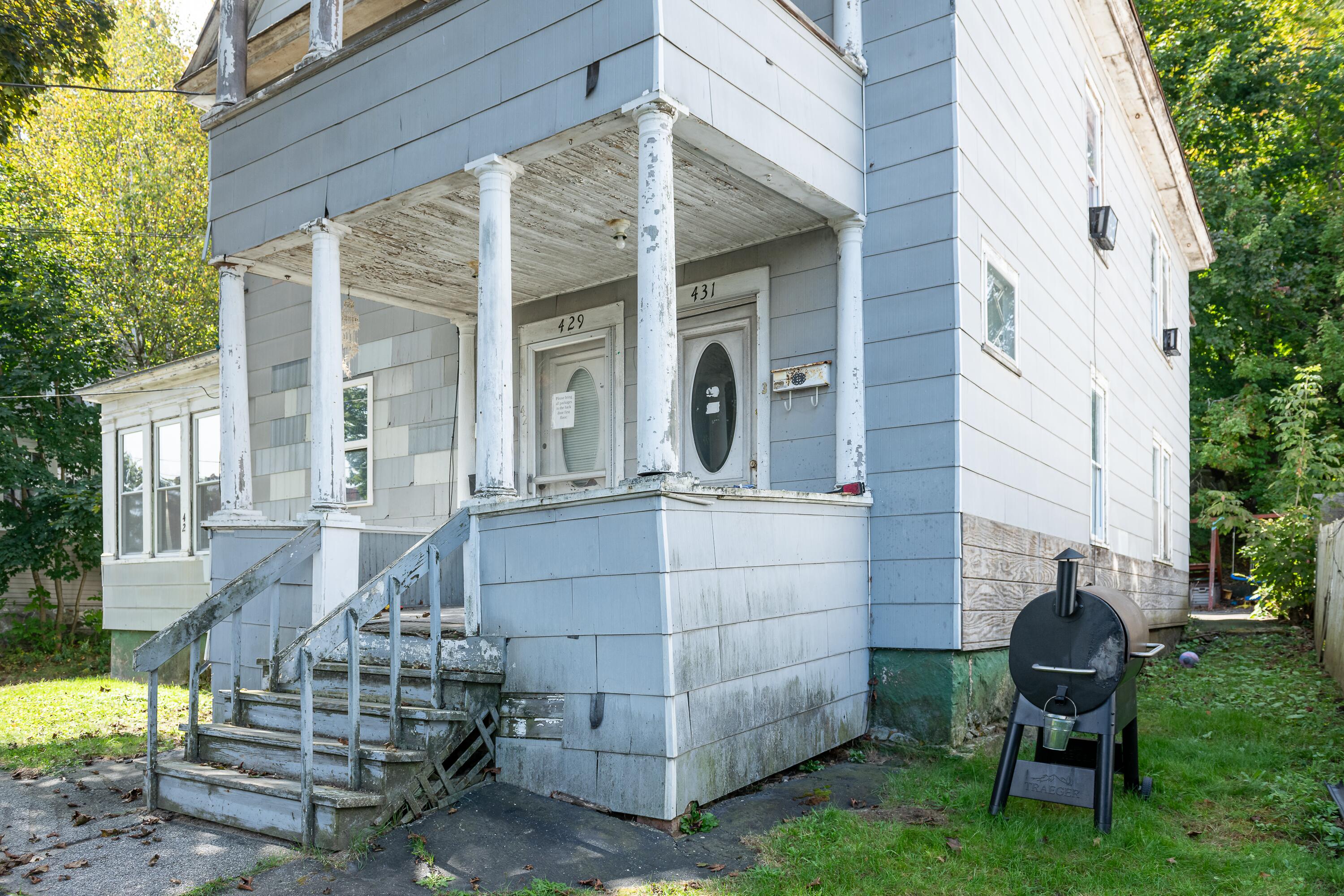 429 Penobscot Street Property Photo 4