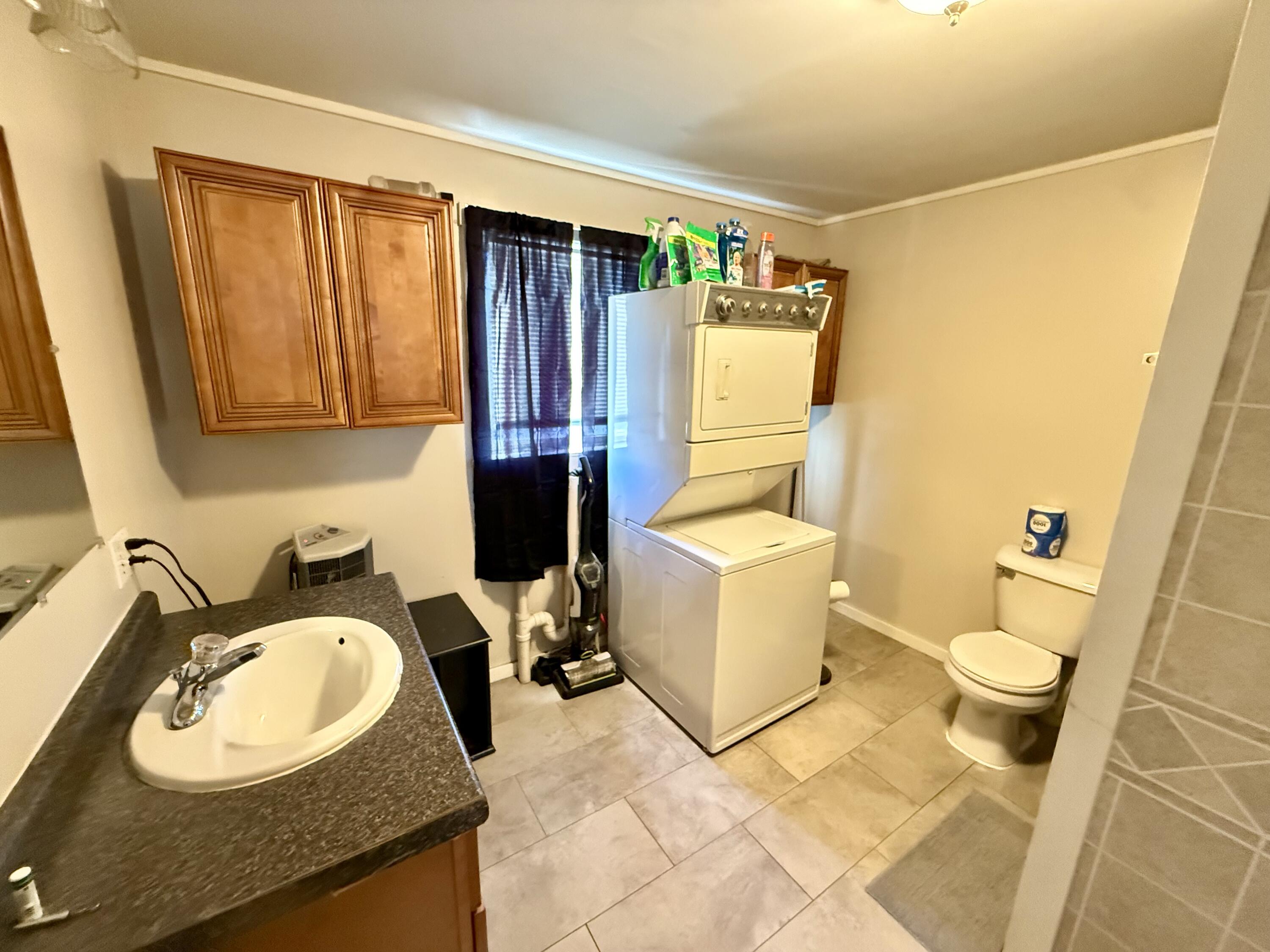 68 E Main Street Property Photo 8