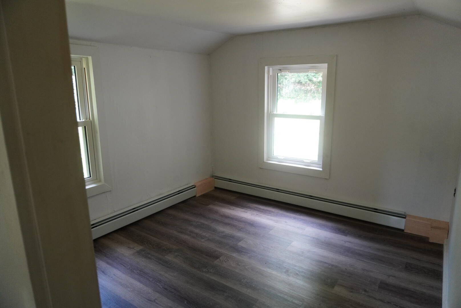1047 Valley Road Property Photo 16