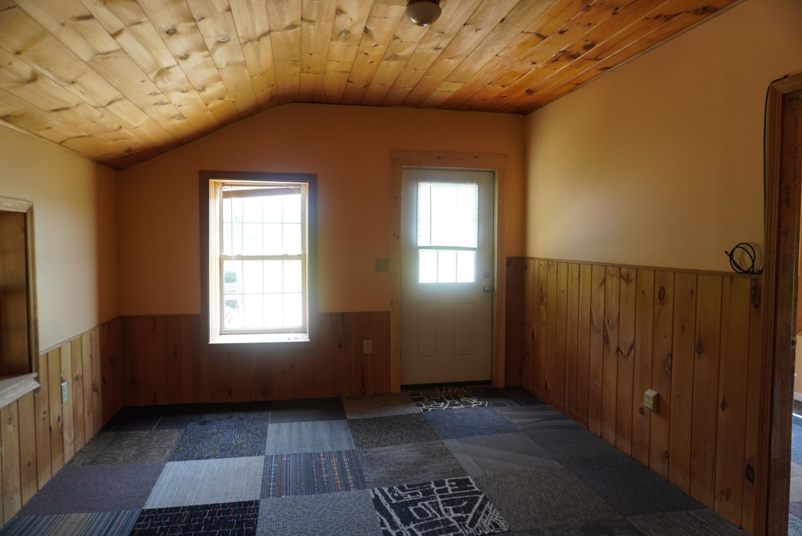 1047 Valley Road Property Photo 18