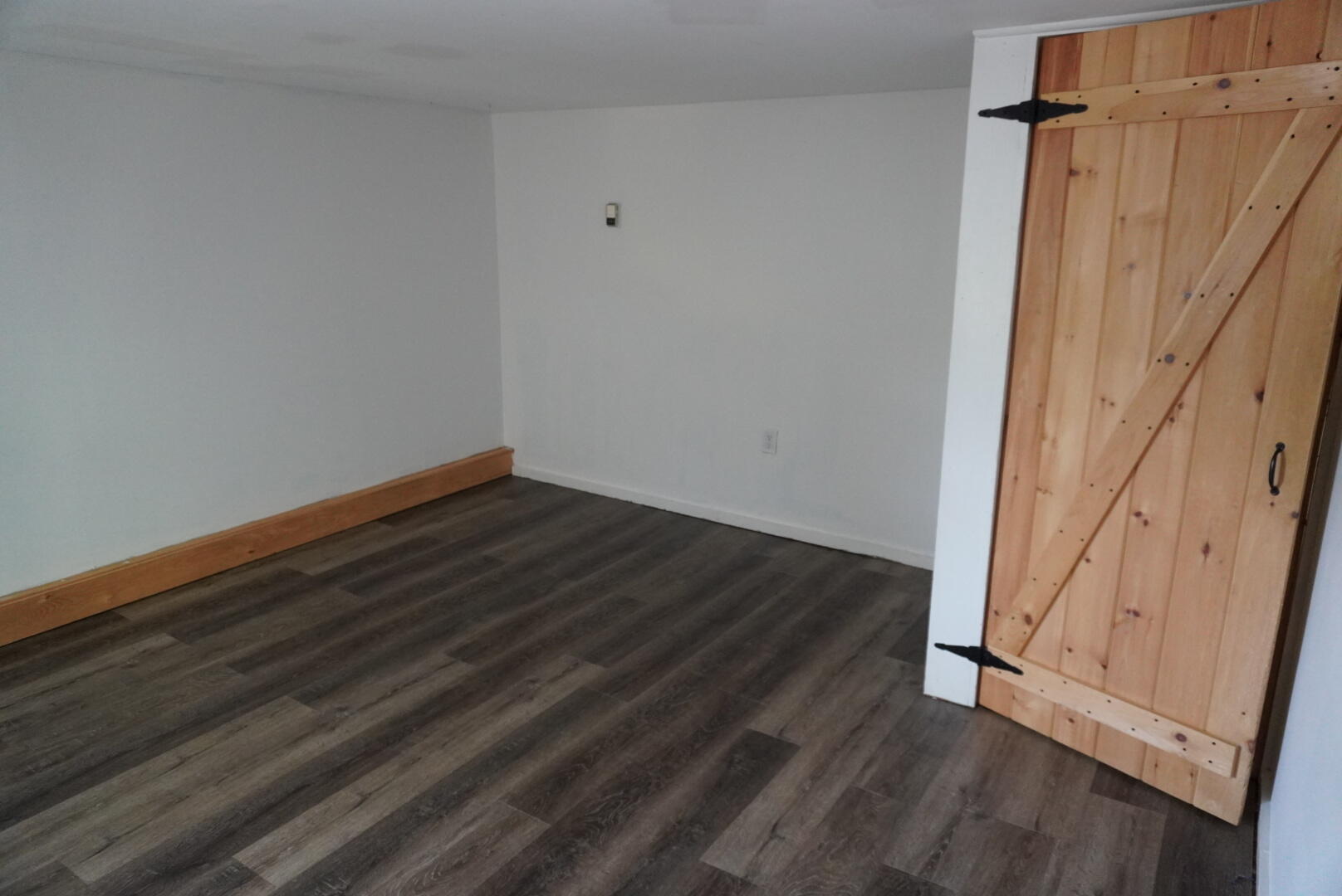 1047 Valley Road Property Photo 30