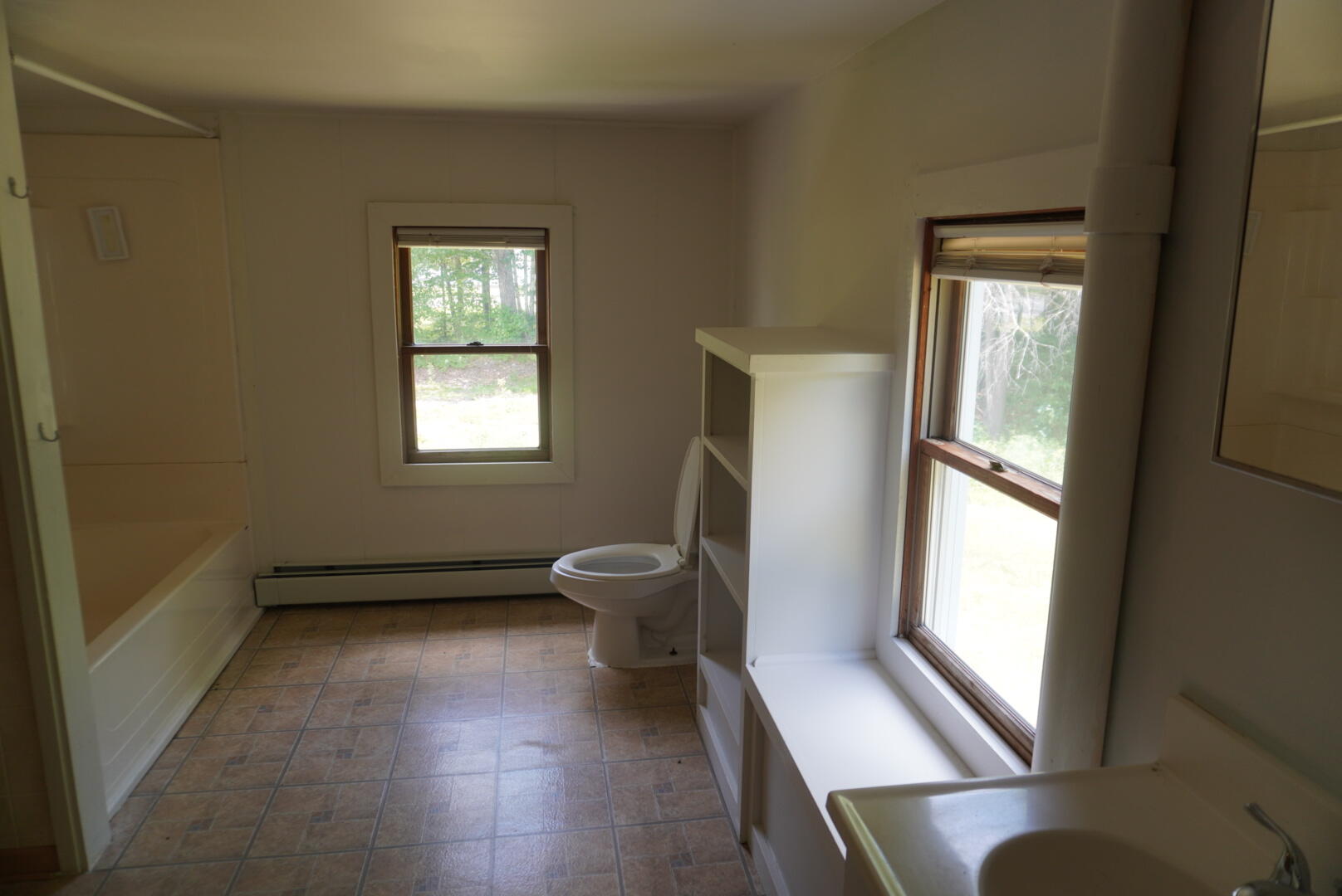 1047 Valley Road Property Photo 32