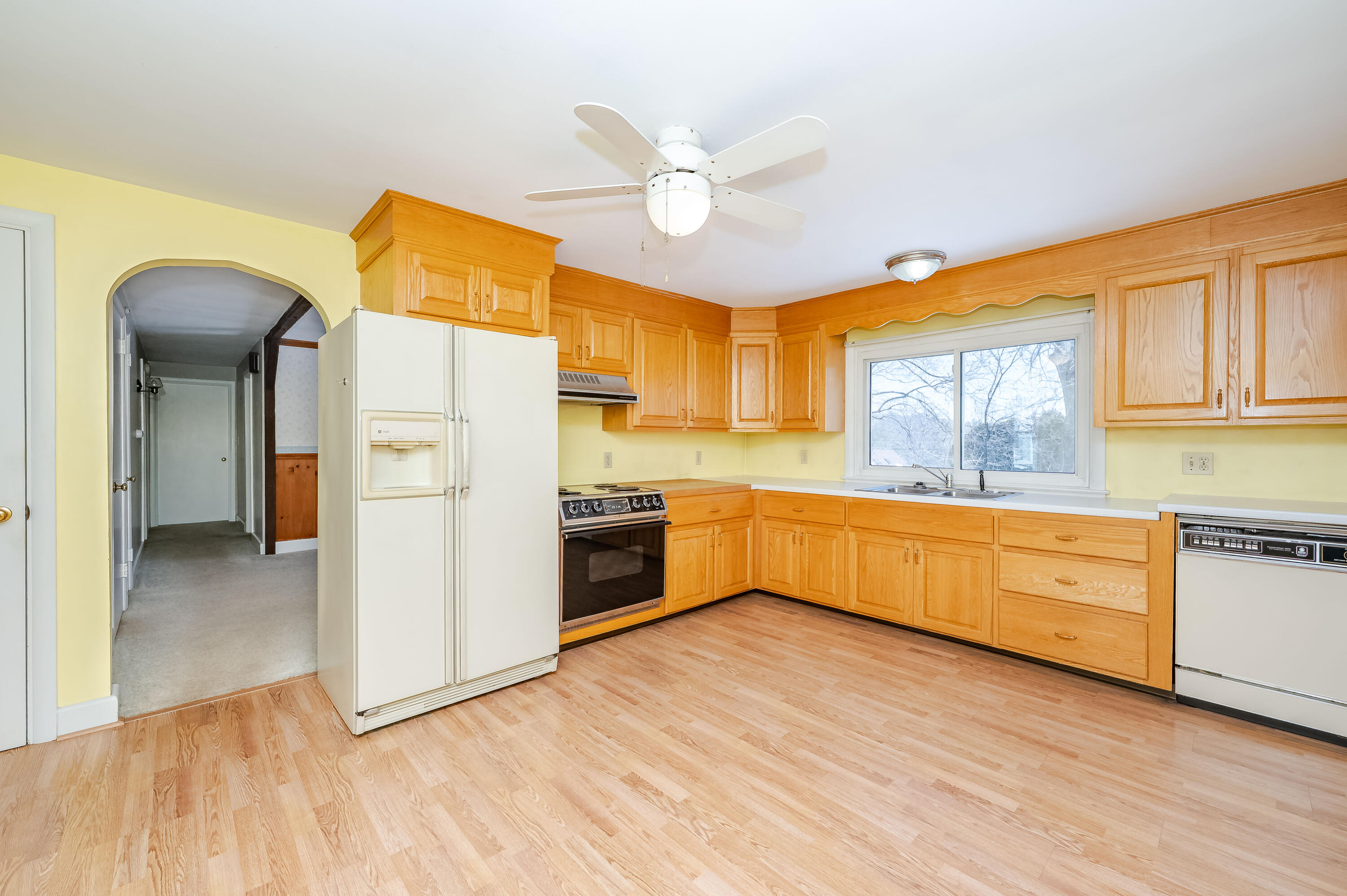 12 Marial Avenue Property Photo 9