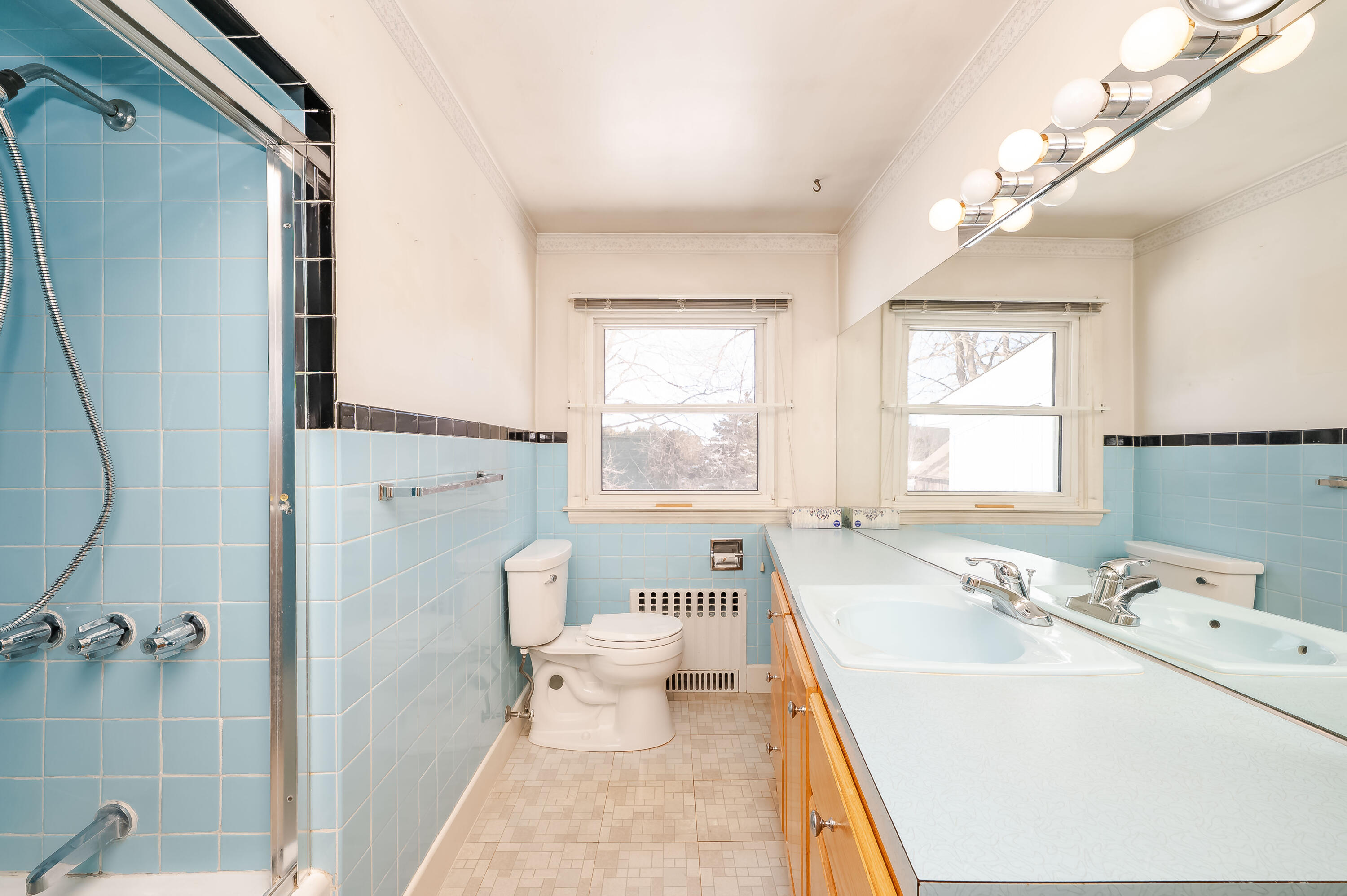 12 Marial Avenue Property Photo 21