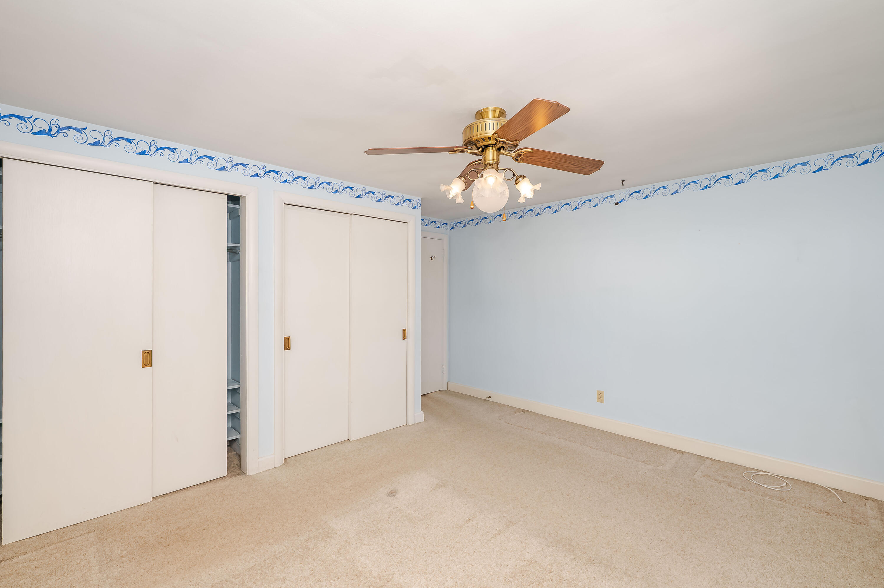 12 Marial Avenue Property Photo 28