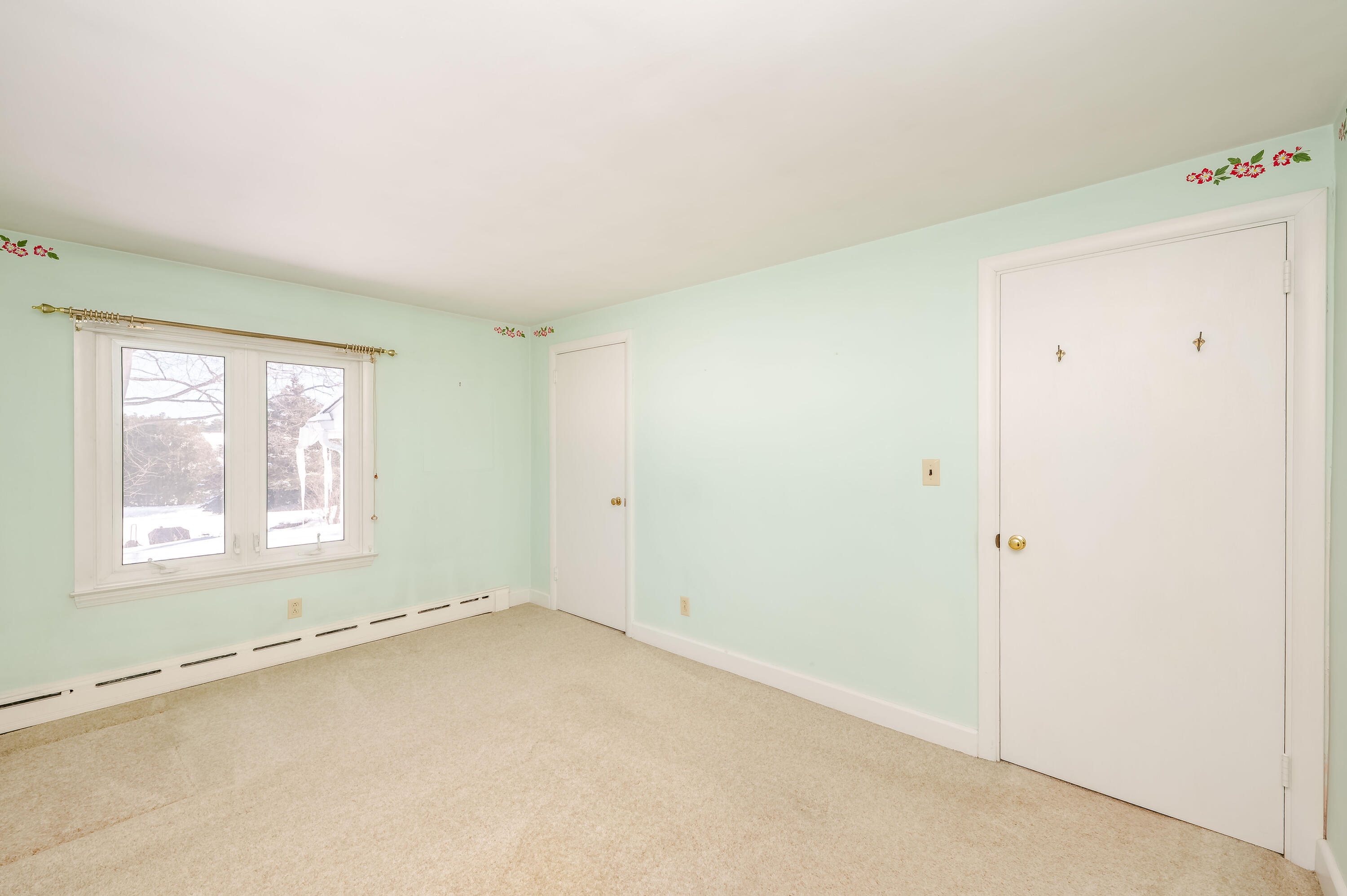 12 Marial Avenue Property Photo 32